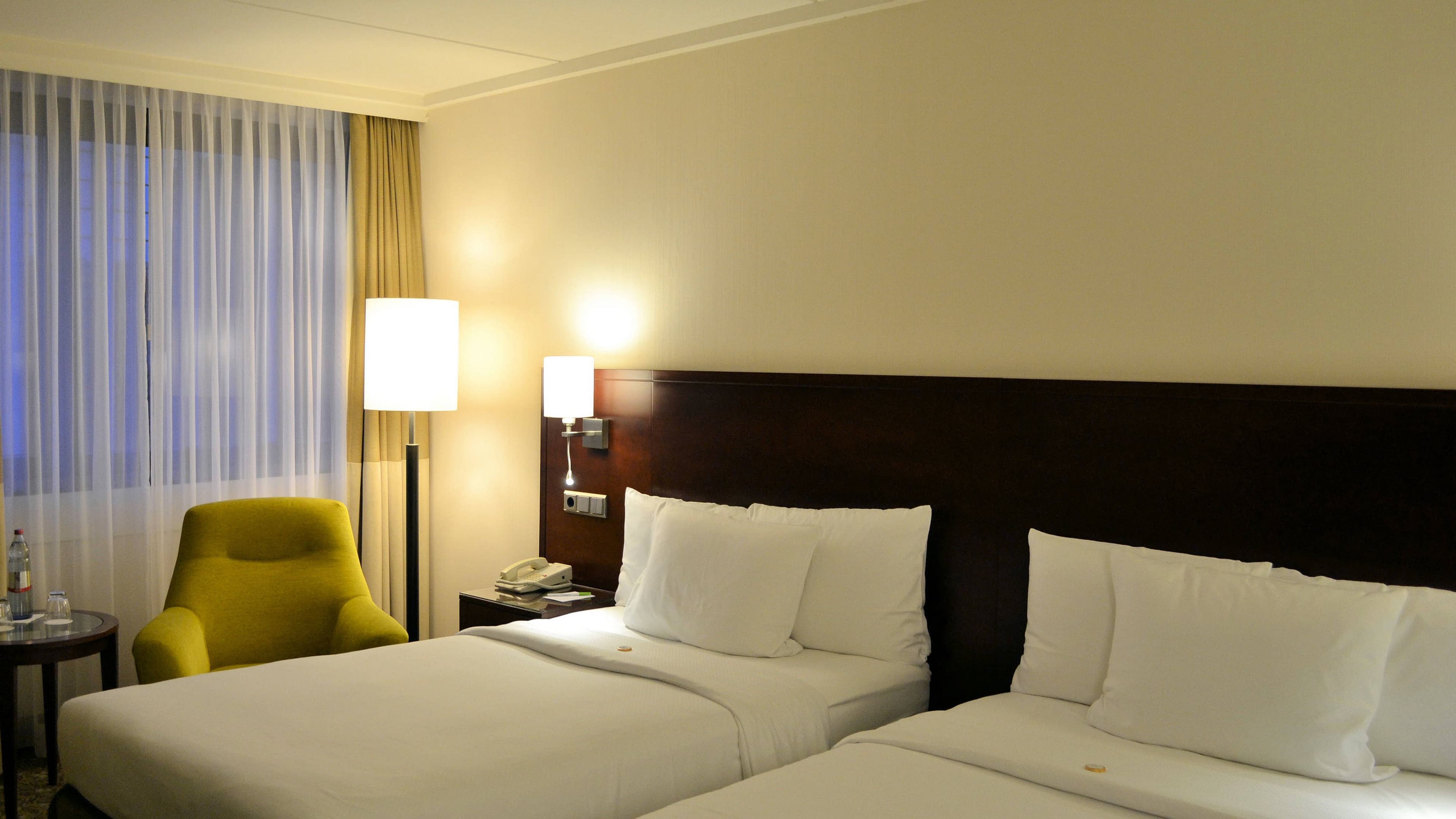 Courtyard Duesseldorf Seestern - Image 5