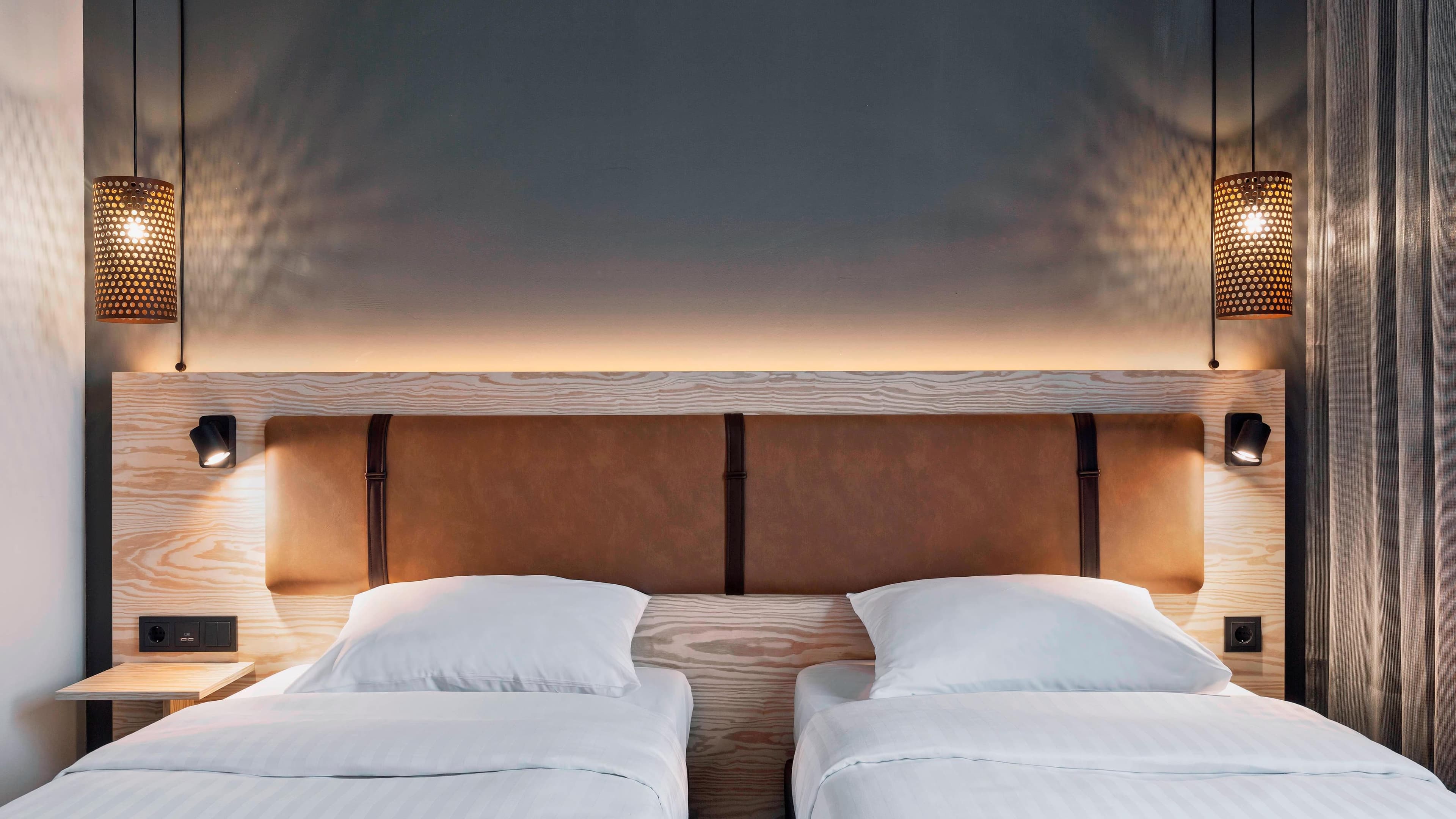 Moxy Duesseldorf South — 8
