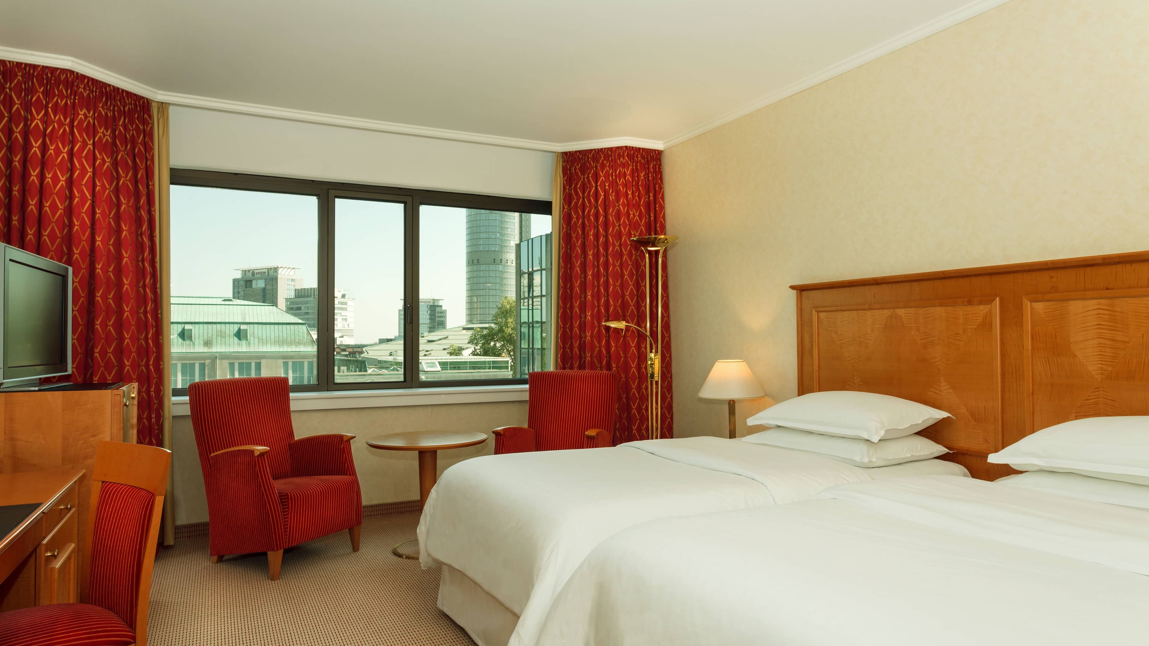 Sheraton Essen Hotel - Image 3
