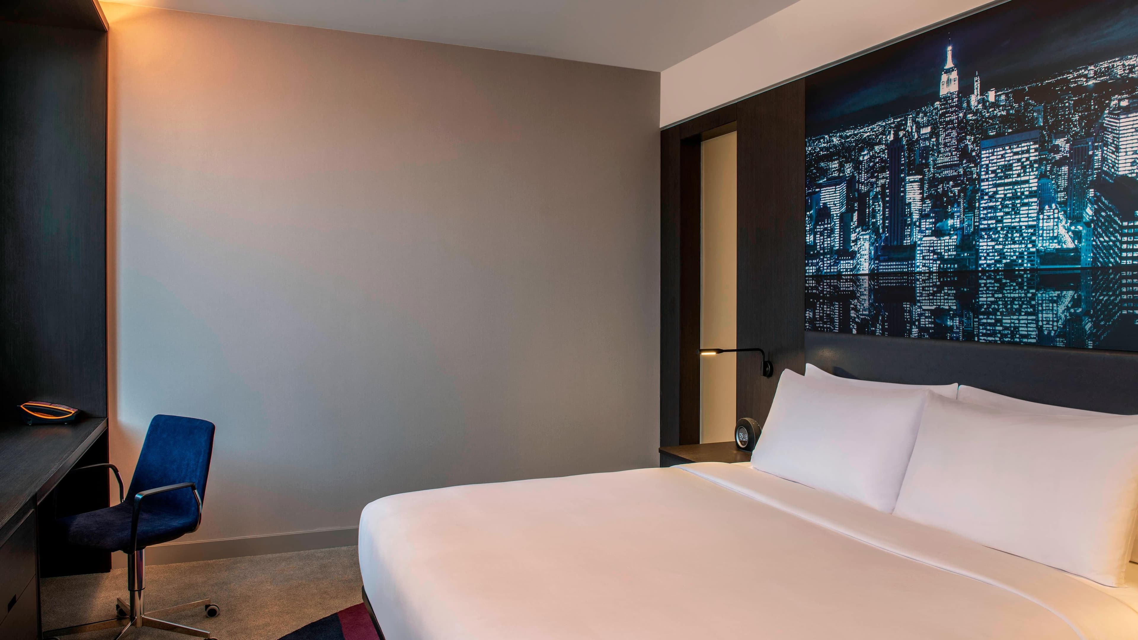 Aloft Dubai Creek — 6