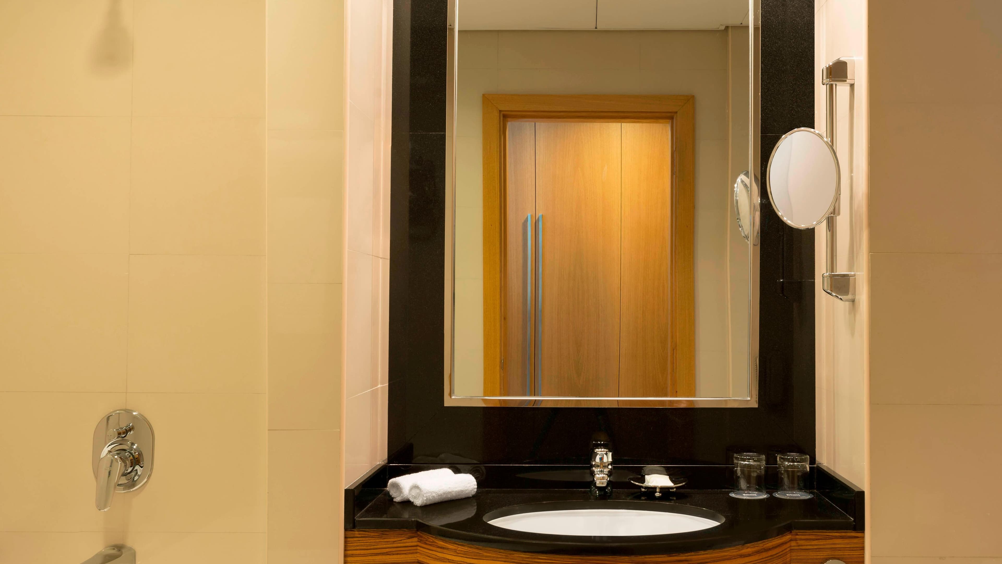 Four Points by Sheraton Bur Dubai — 22