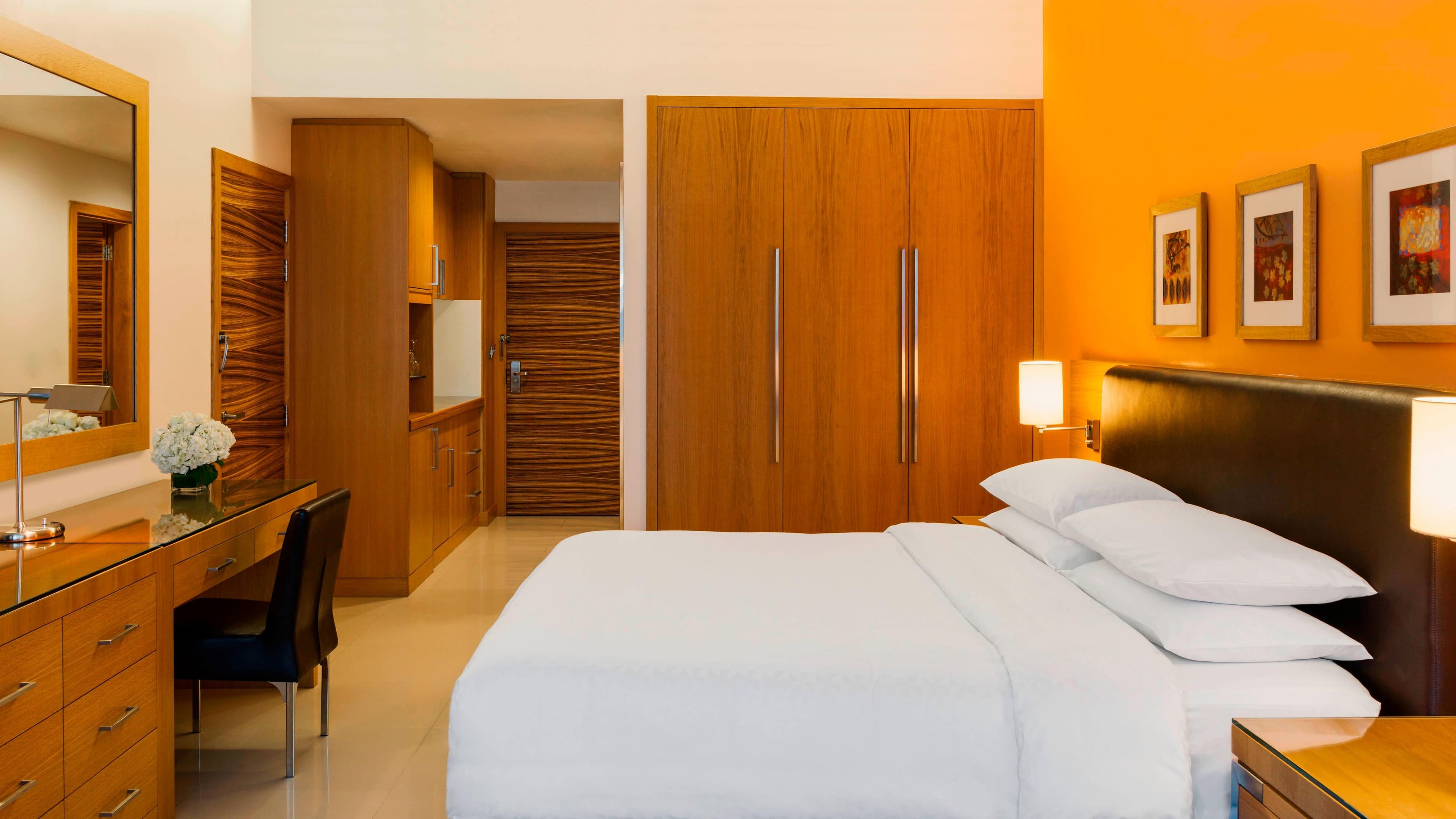 Four Points by Sheraton Bur Dubai - Image 5