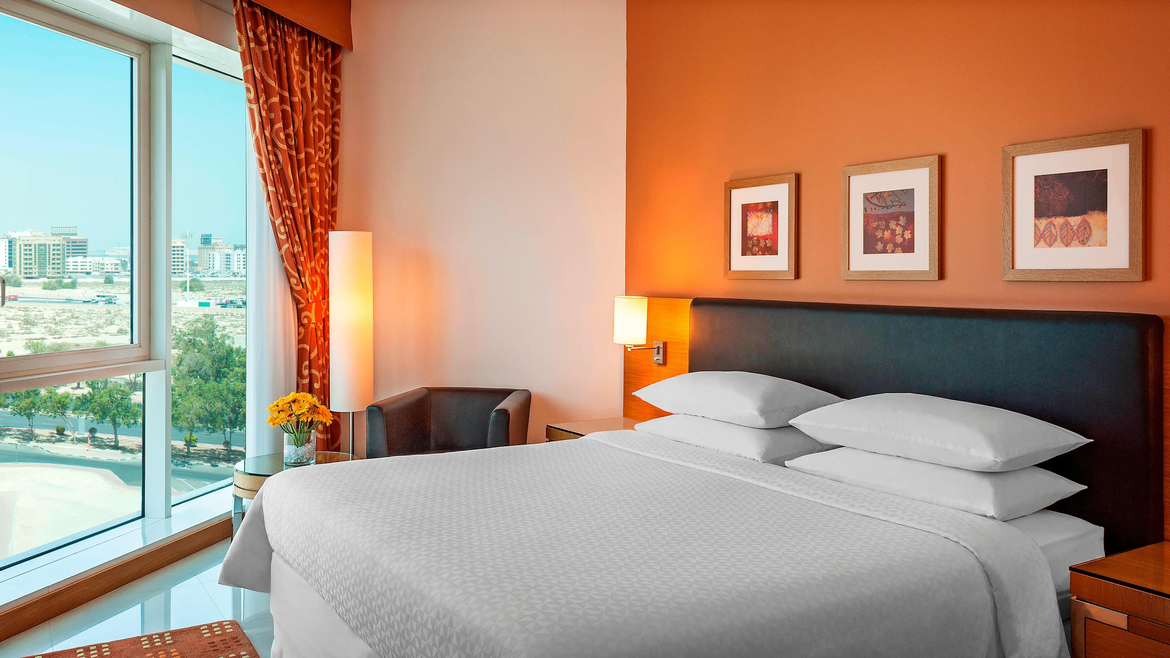 Four Points by Sheraton Bur Dubai — 10