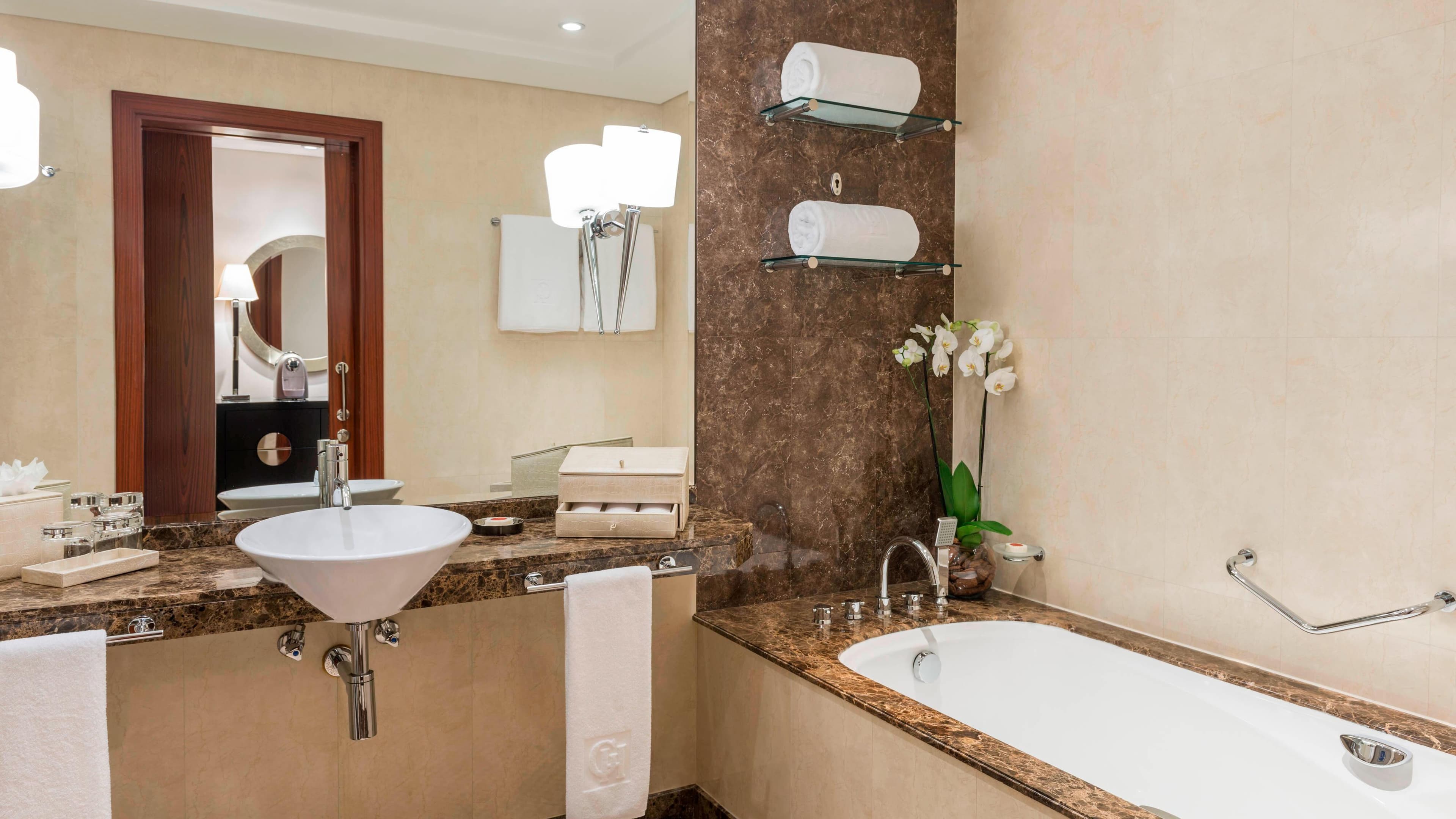 Grosvenor House, a Luxury Collection Hotel, Dubai — 6