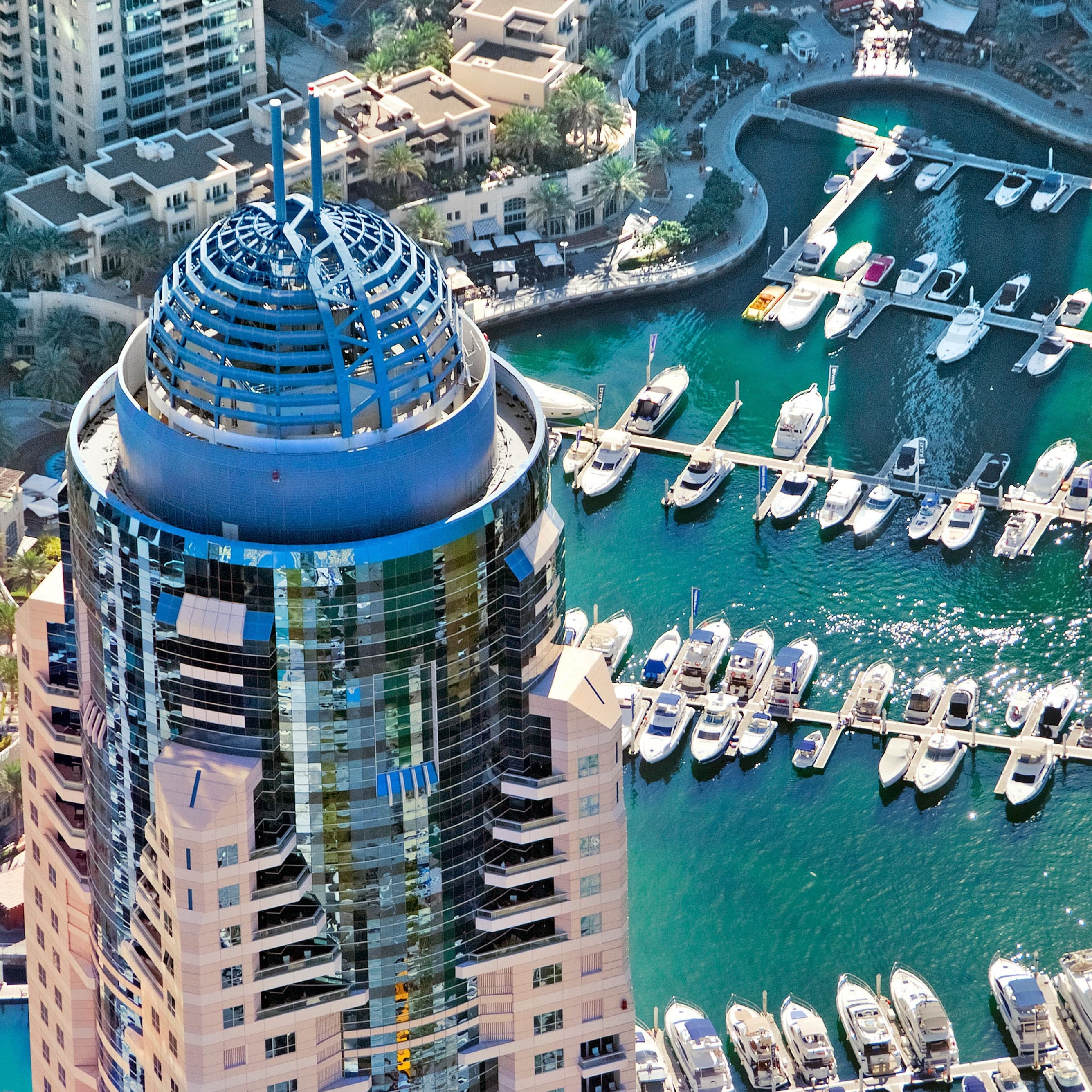 Dubai Marriott Harbour Hotel & Suites - Image 1