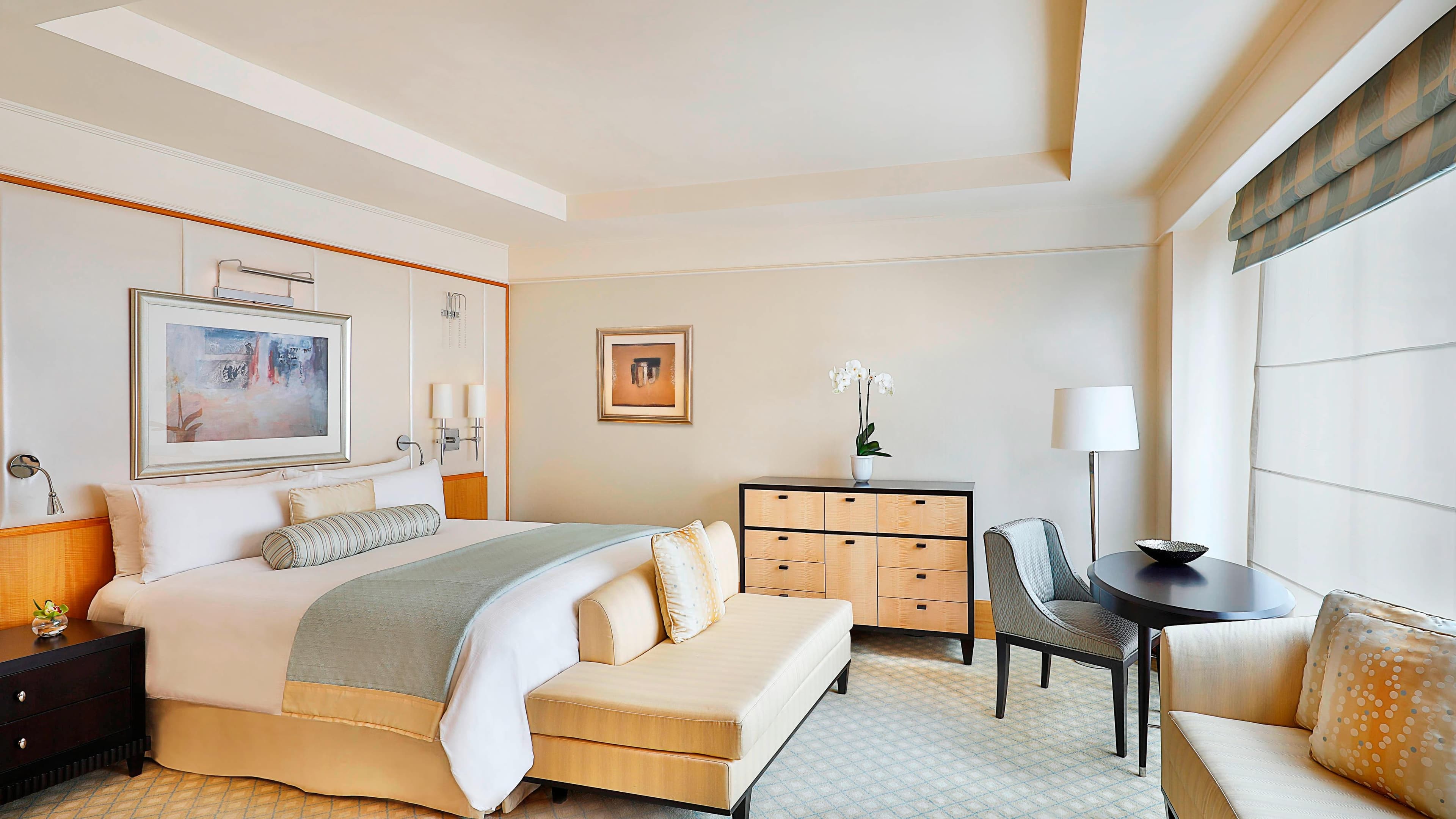 The Ritz-Carlton, Dubai International Financial Centre — 28
