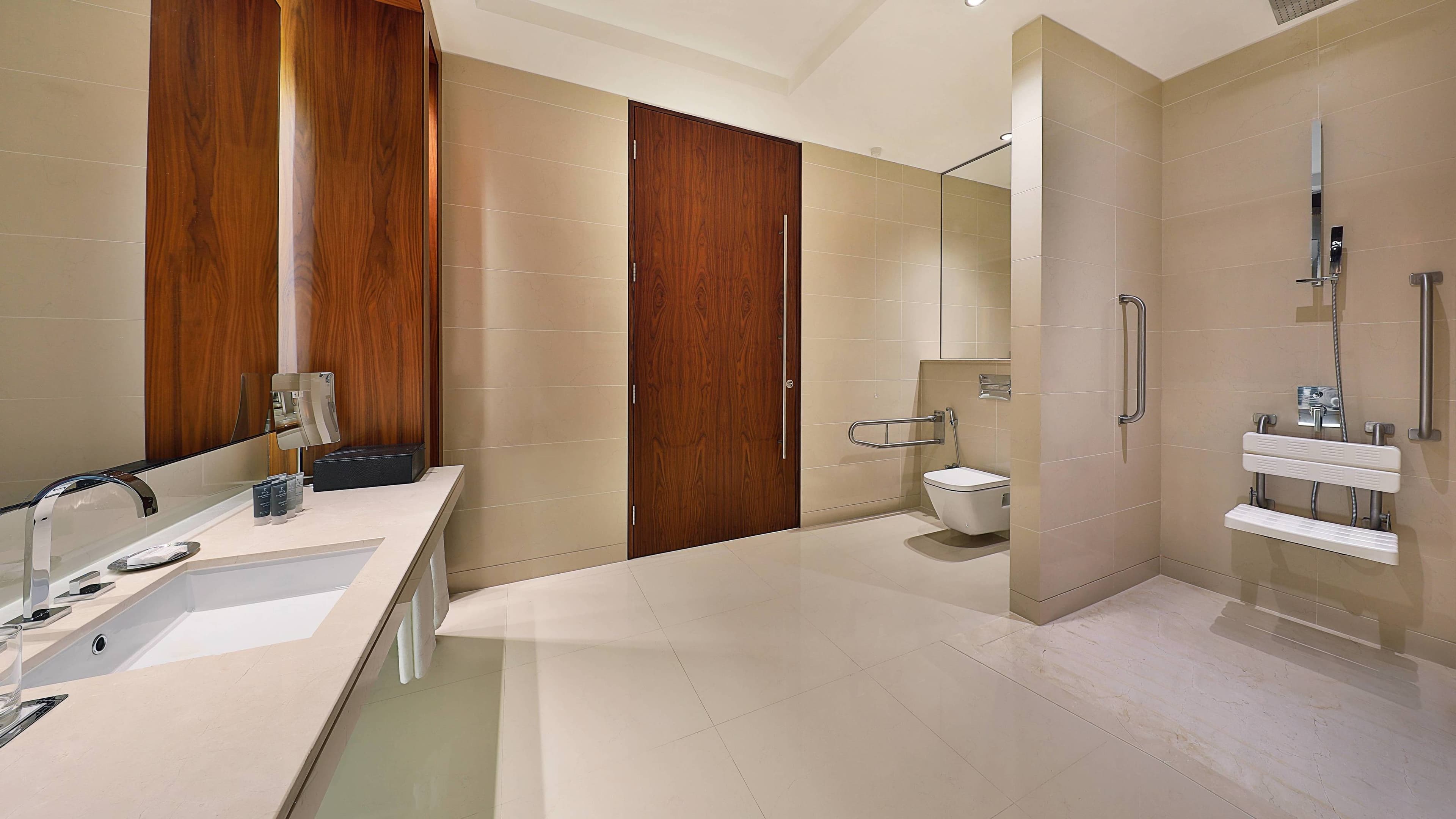 JW Marriott Marquis Hotel Dubai - Image 2