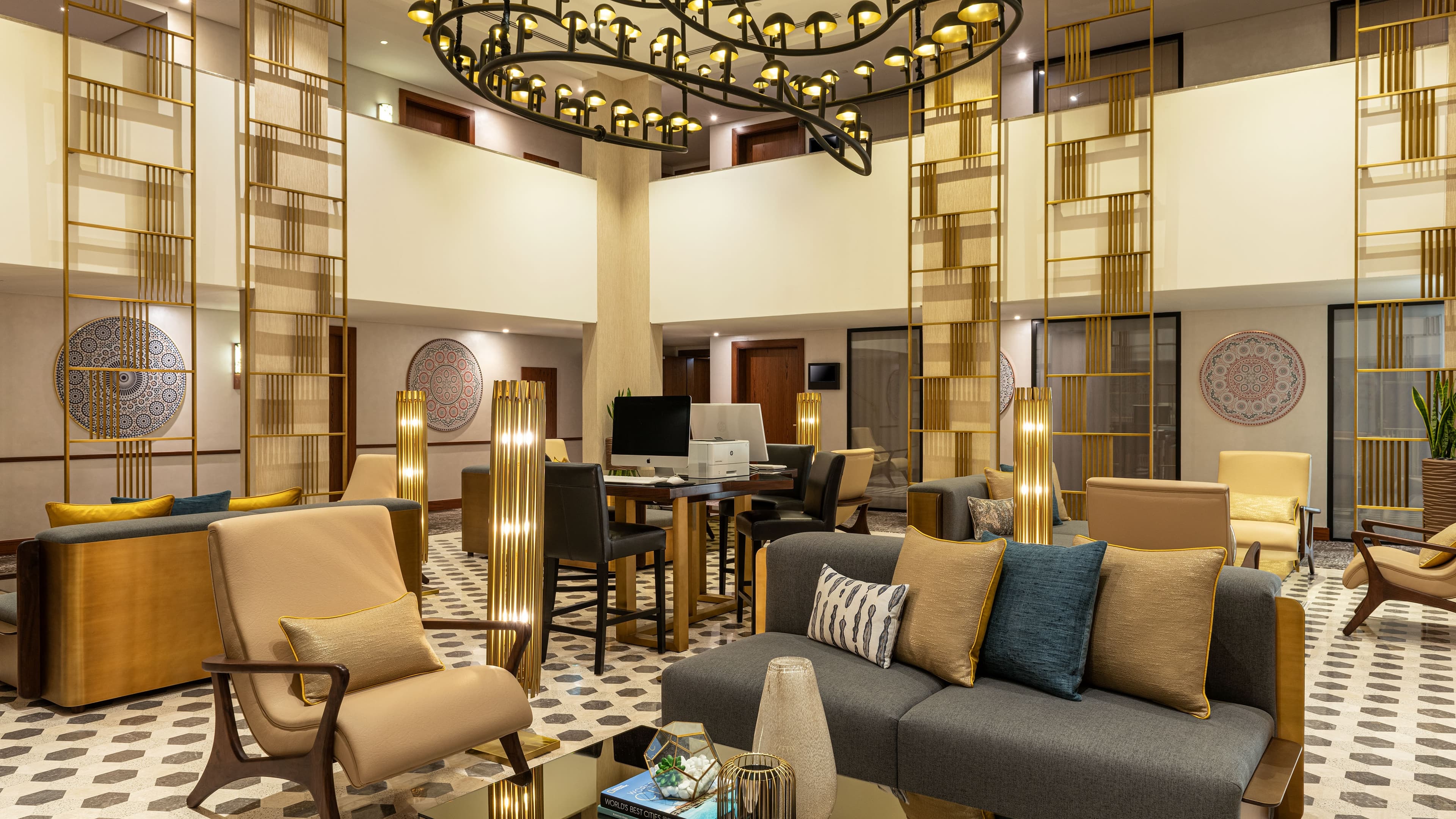 Le Méridien Dubai Hotel & Conference Centre — 13