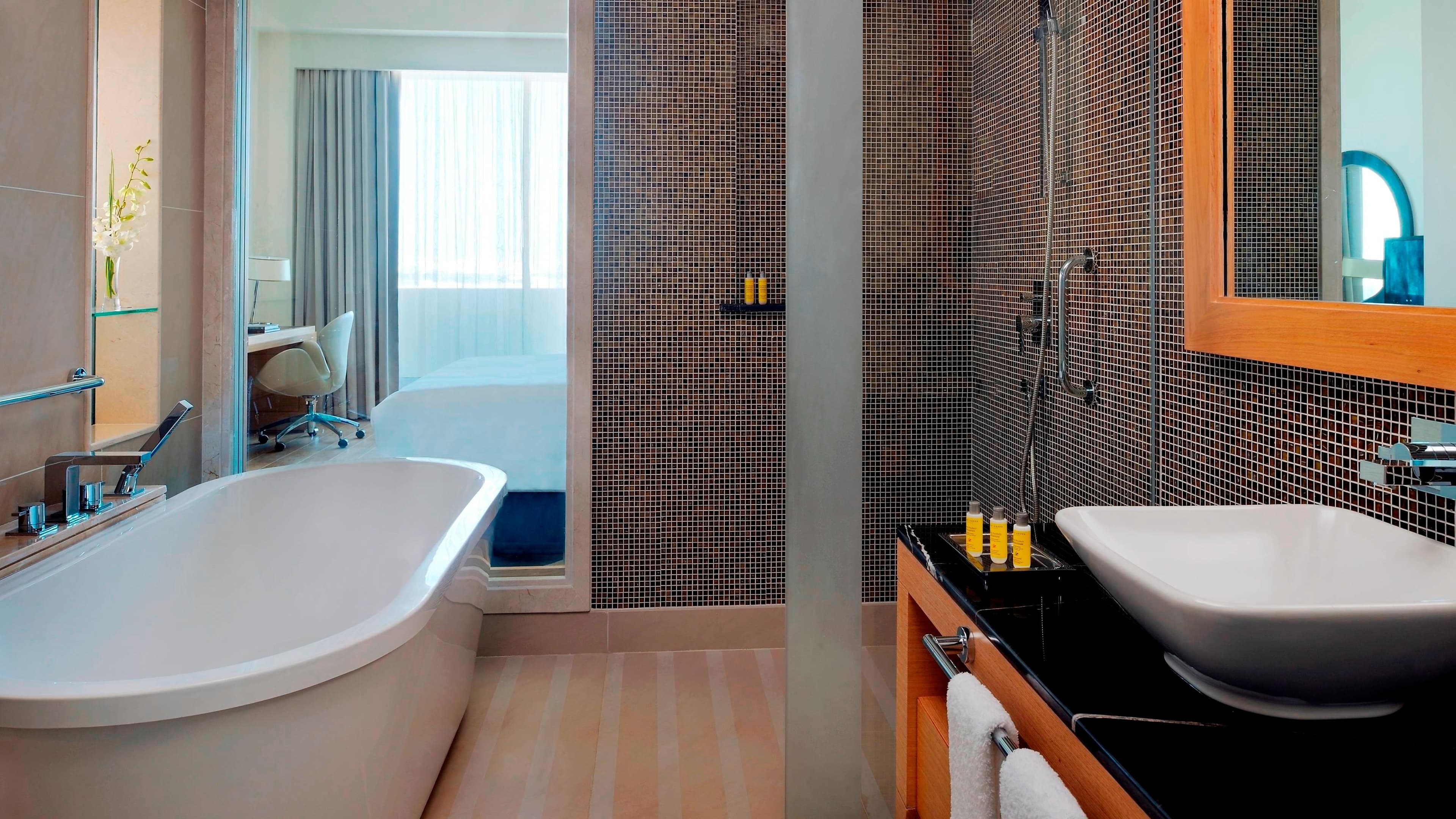 Marriott Hotel Al Jaddaf, Dubai - Image 5