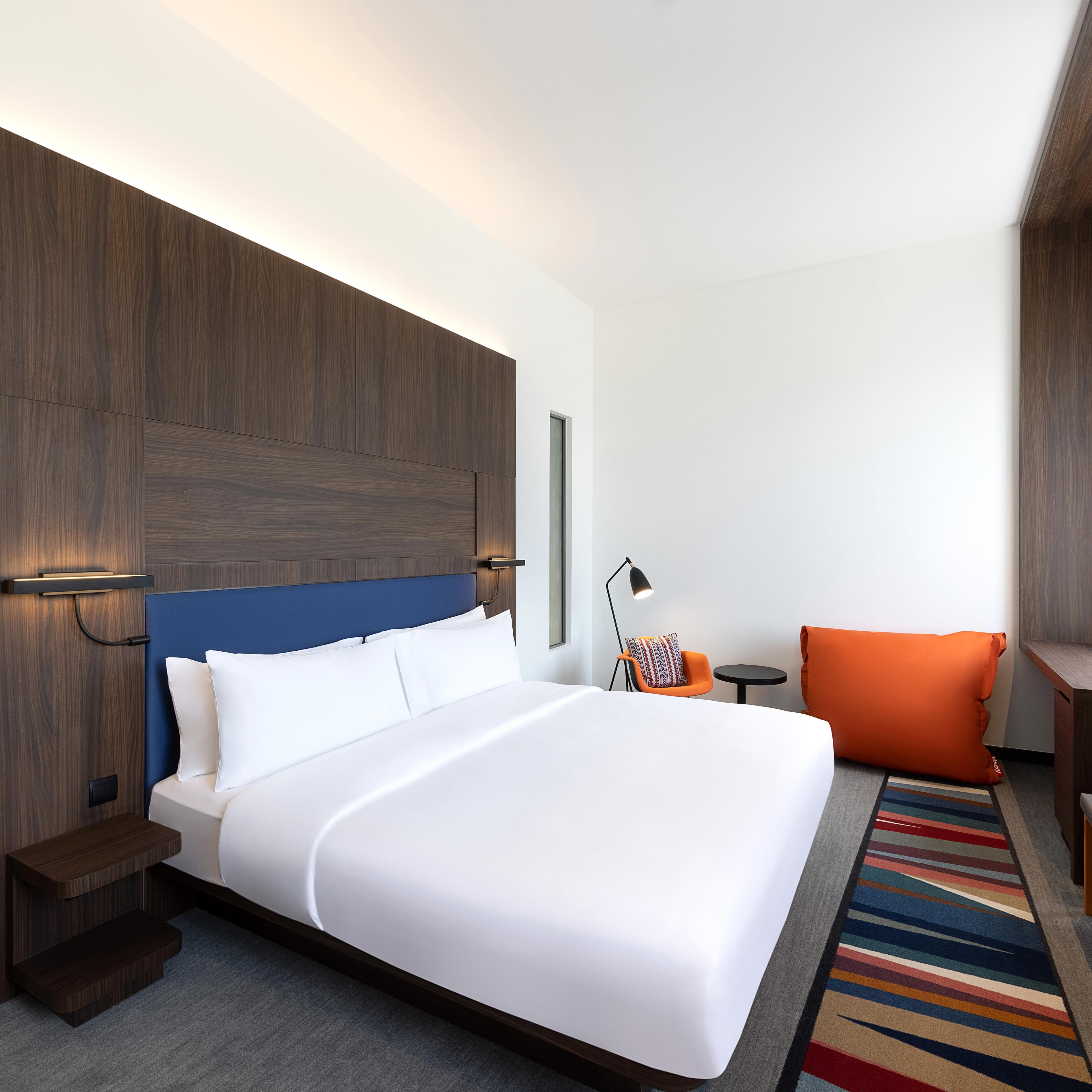 Aloft Al Mina, Dubai - Image 1