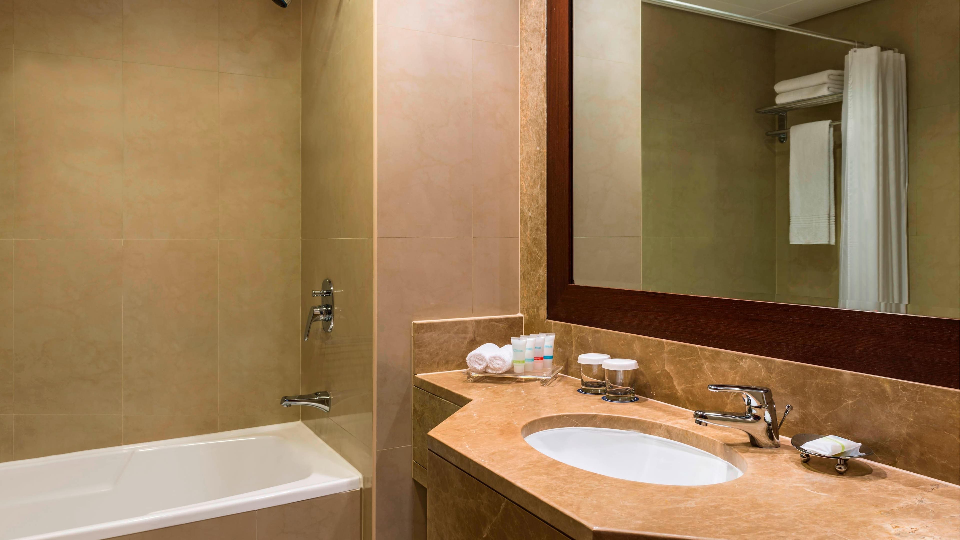 Four Points by Sheraton Sheikh Zayed Road, Dubai — 22