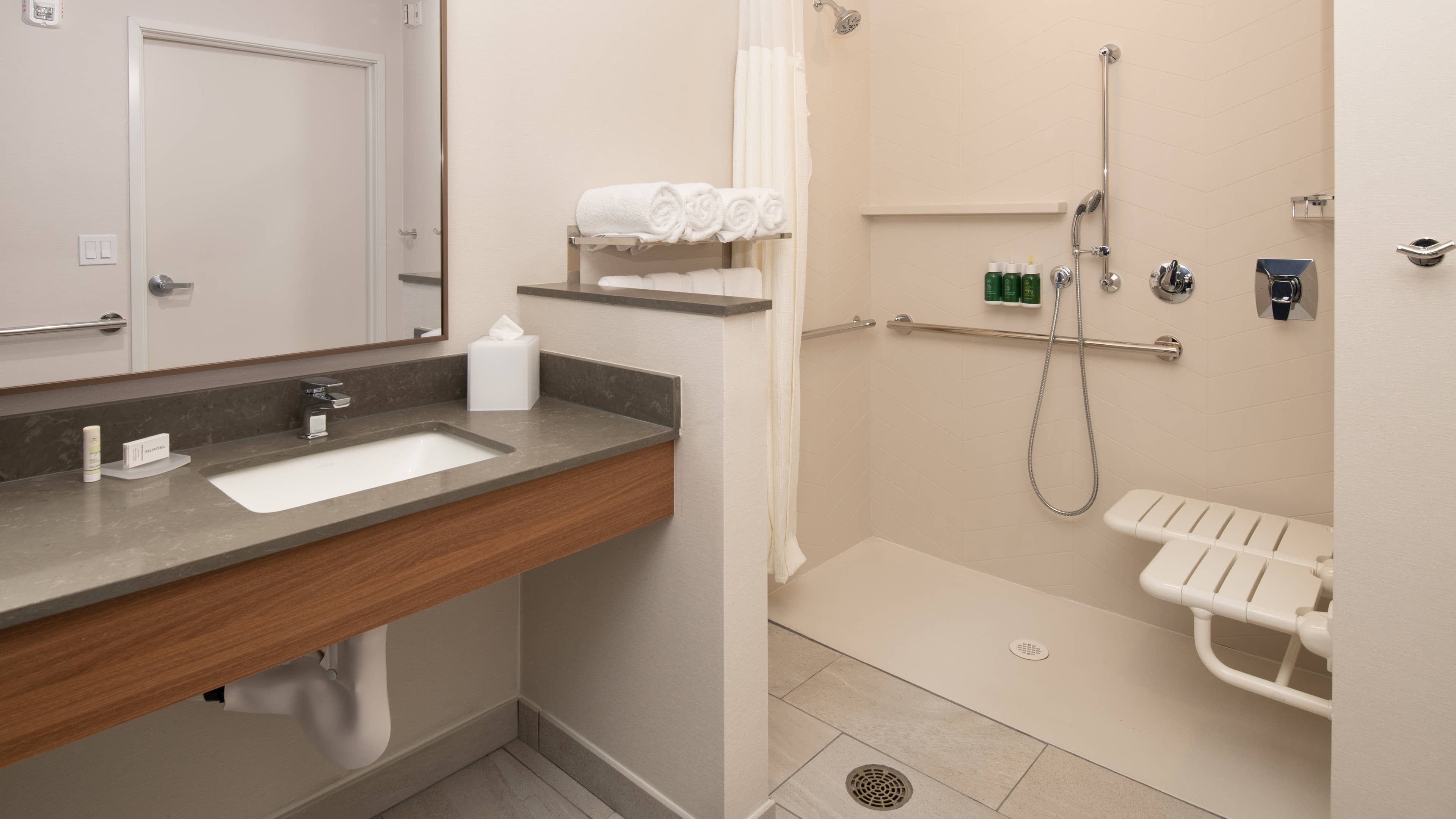 Fairfield Inn & Suites Wenatchee - Image 4