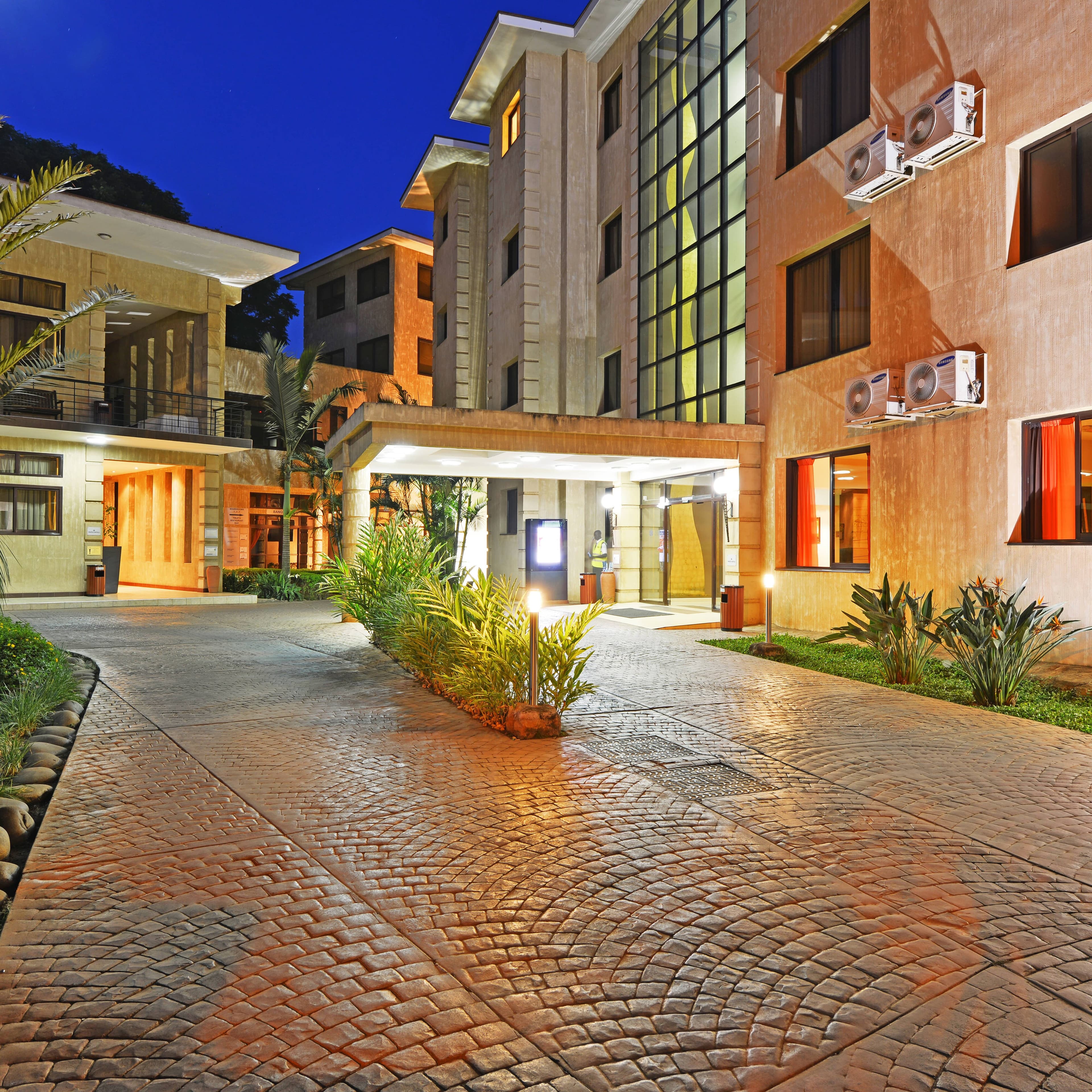 Protea Hotel Kampala - Image 1