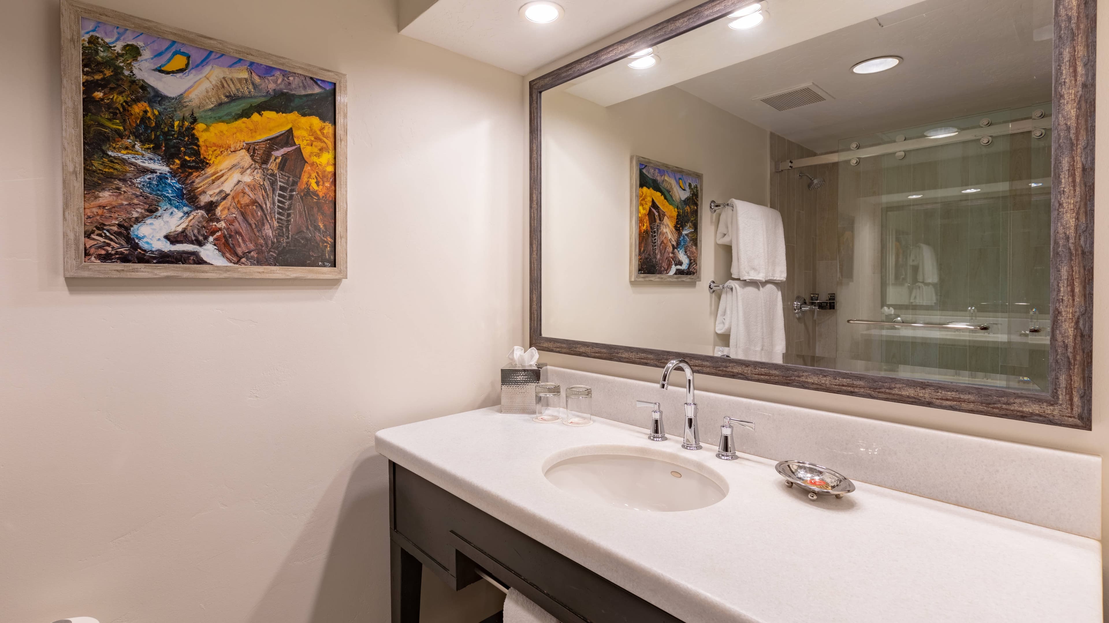 Suite - Image 6