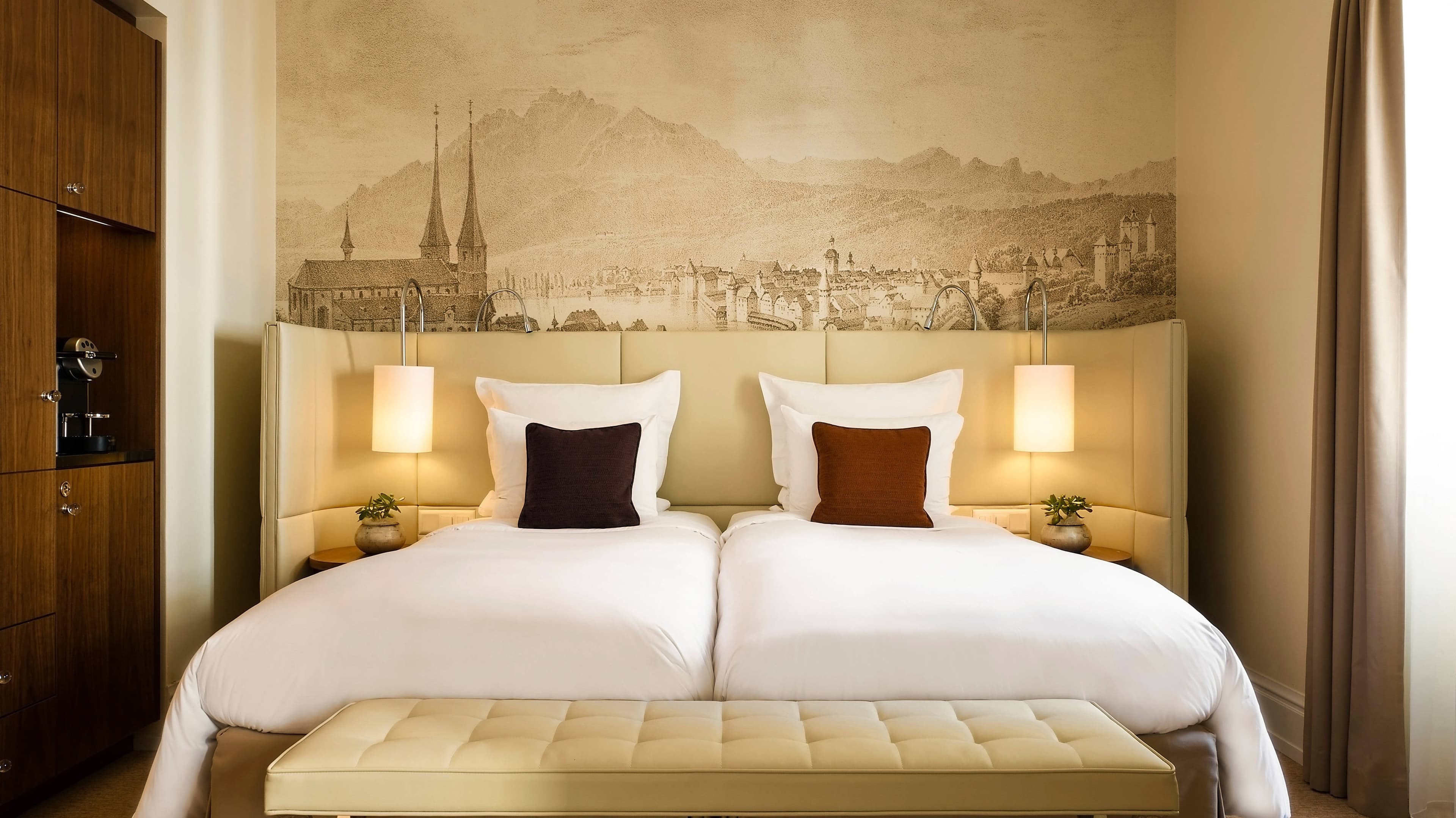 Renaissance Lucerne Hotel - Image 3