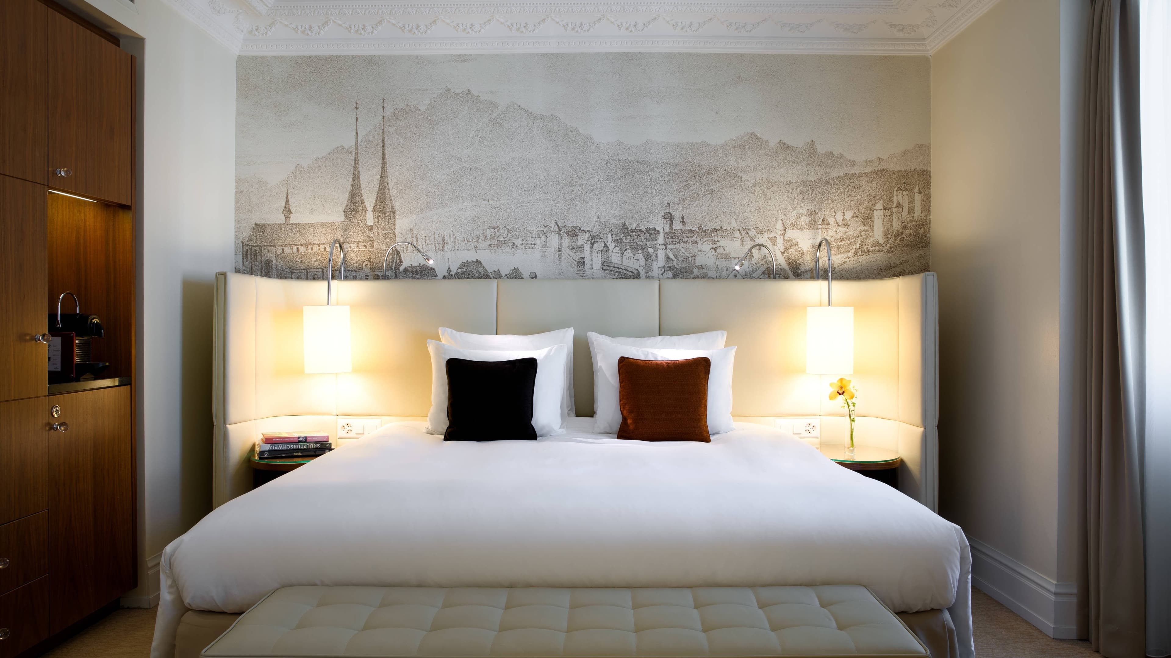 Renaissance Lucerne Hotel — 6