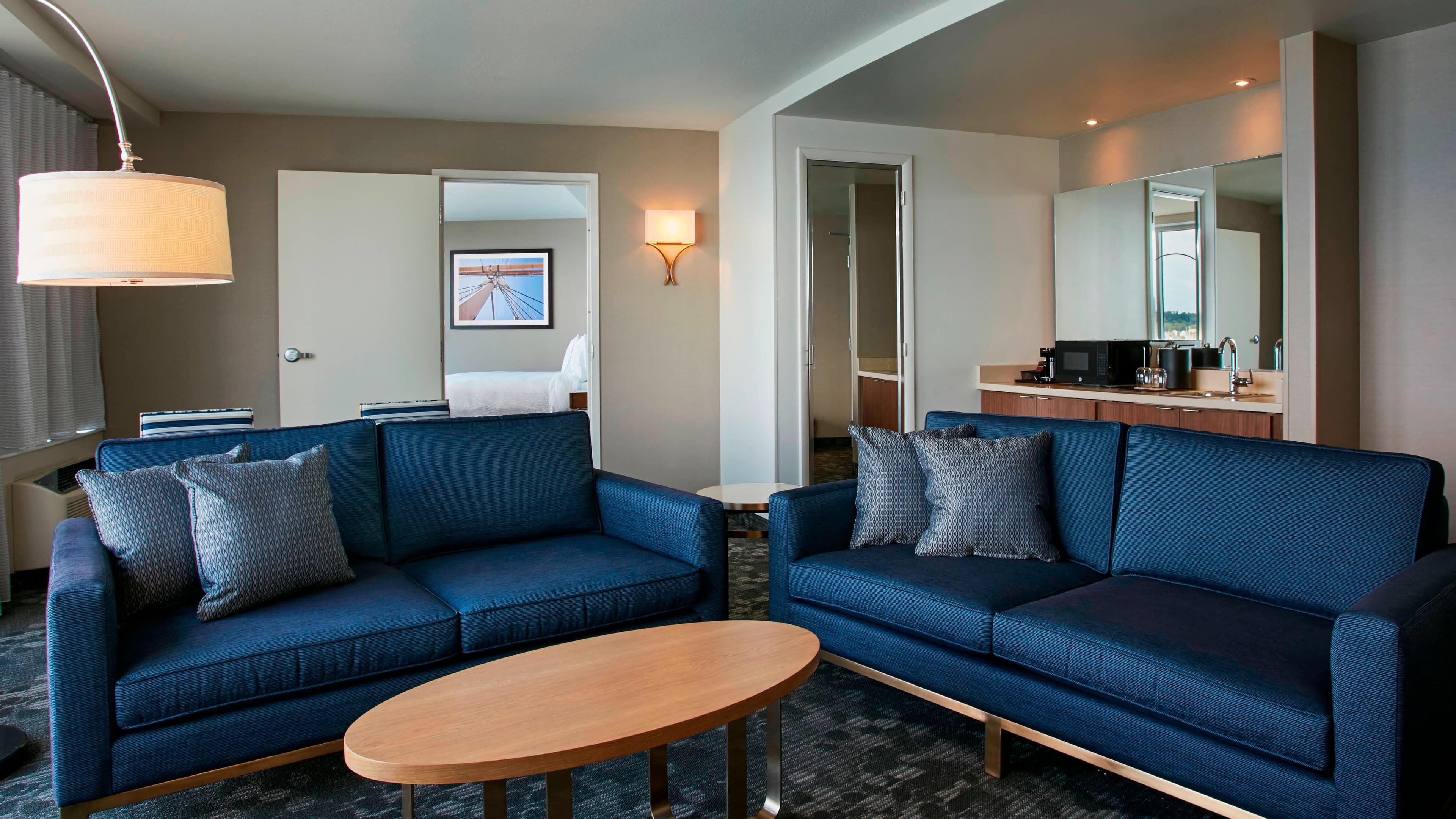 Courtyard Erie Bayfront — 59
