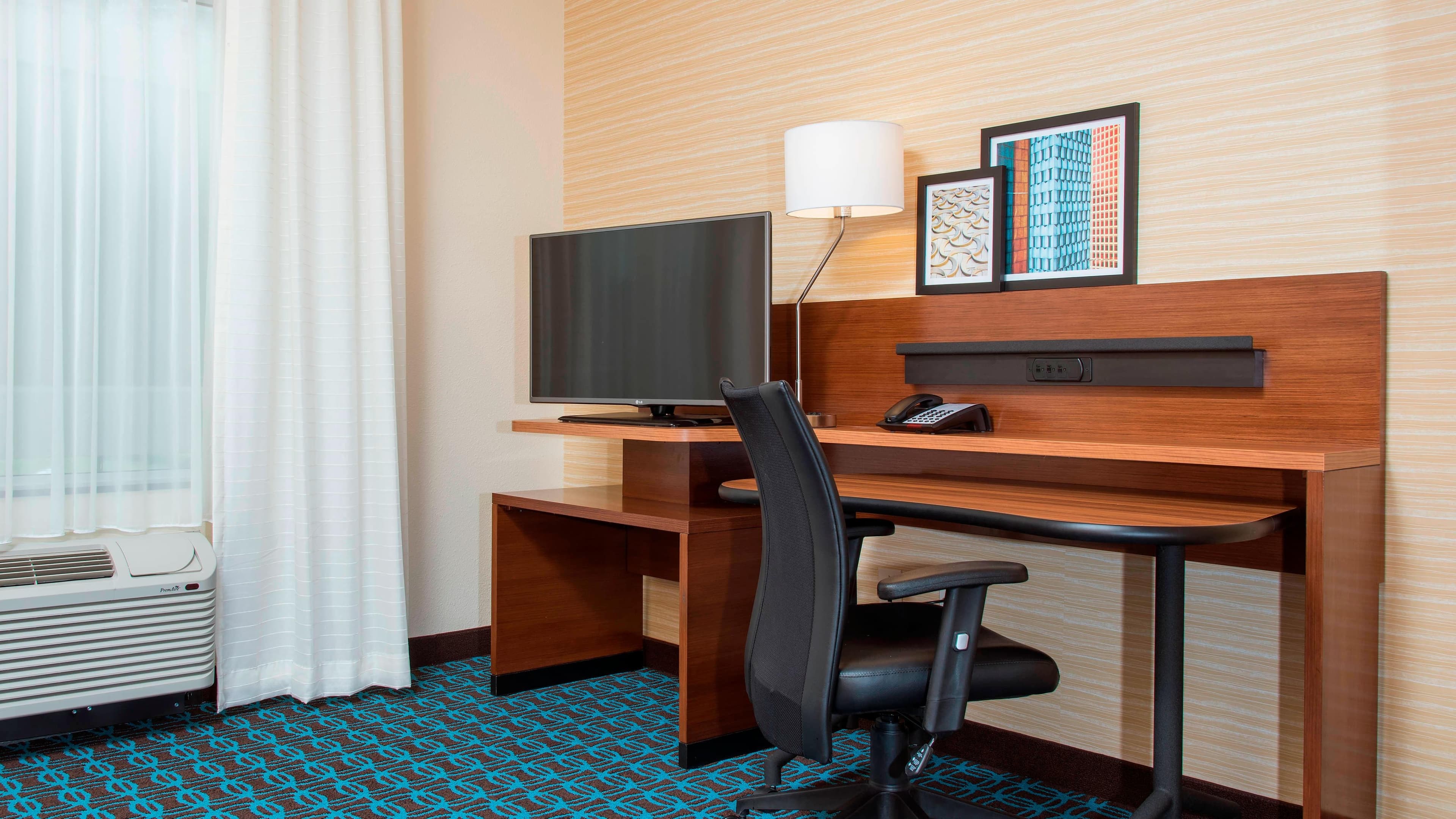 Fairfield Inn & Suites Fredericksburg — 9