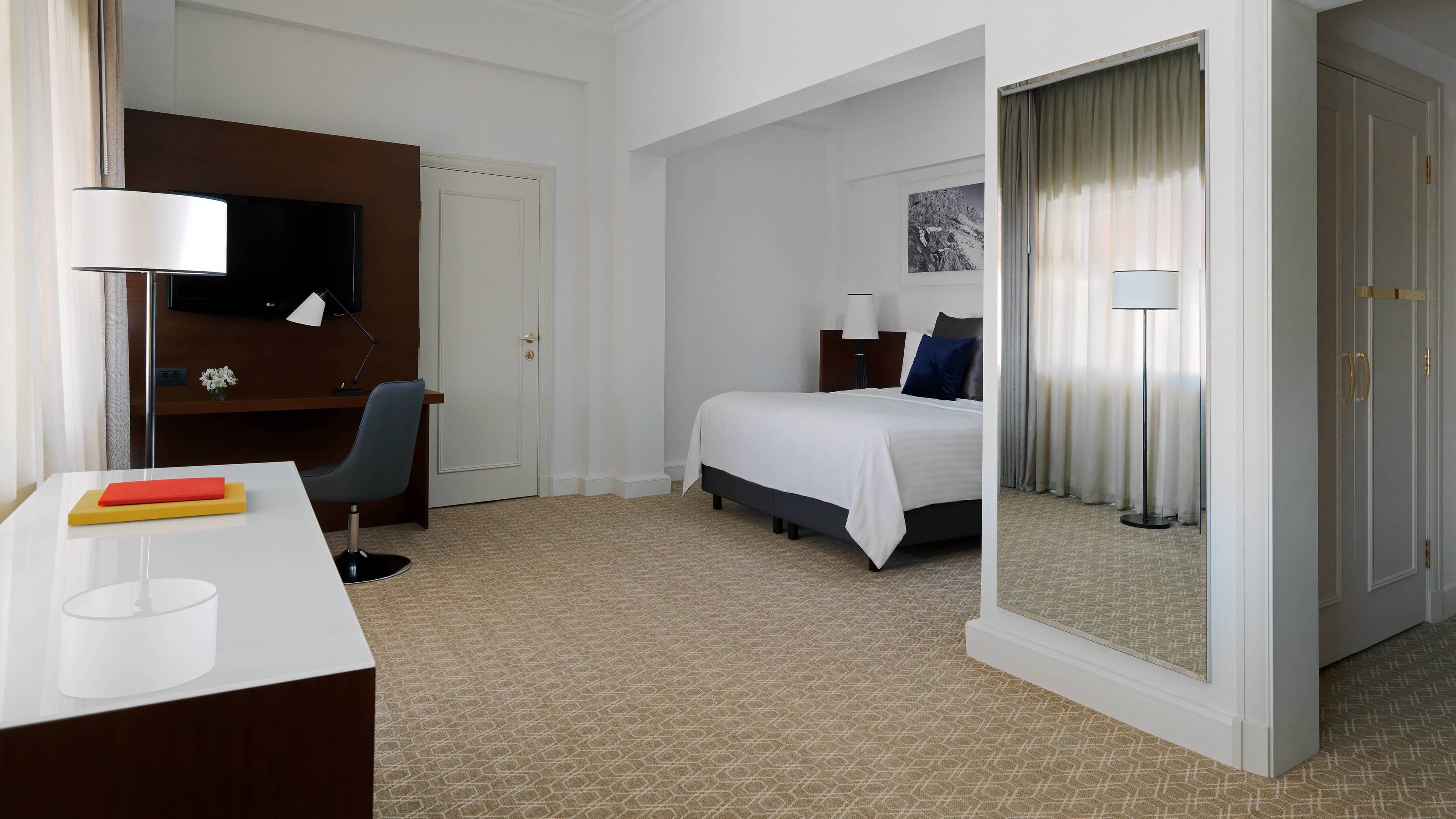 Armenia Marriott Hotel Yerevan — 11