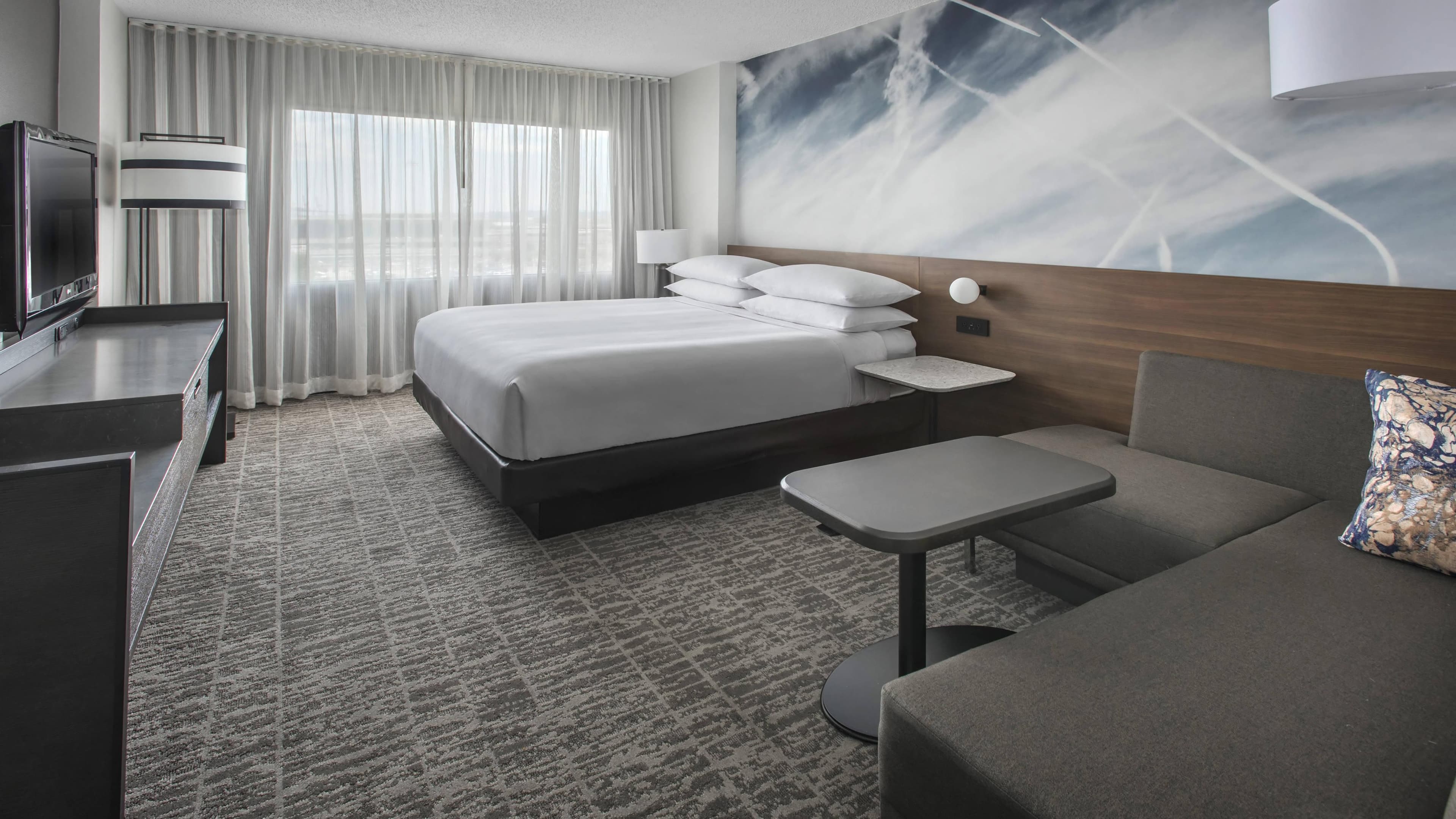 Newark Liberty International Airport Marriott — 8