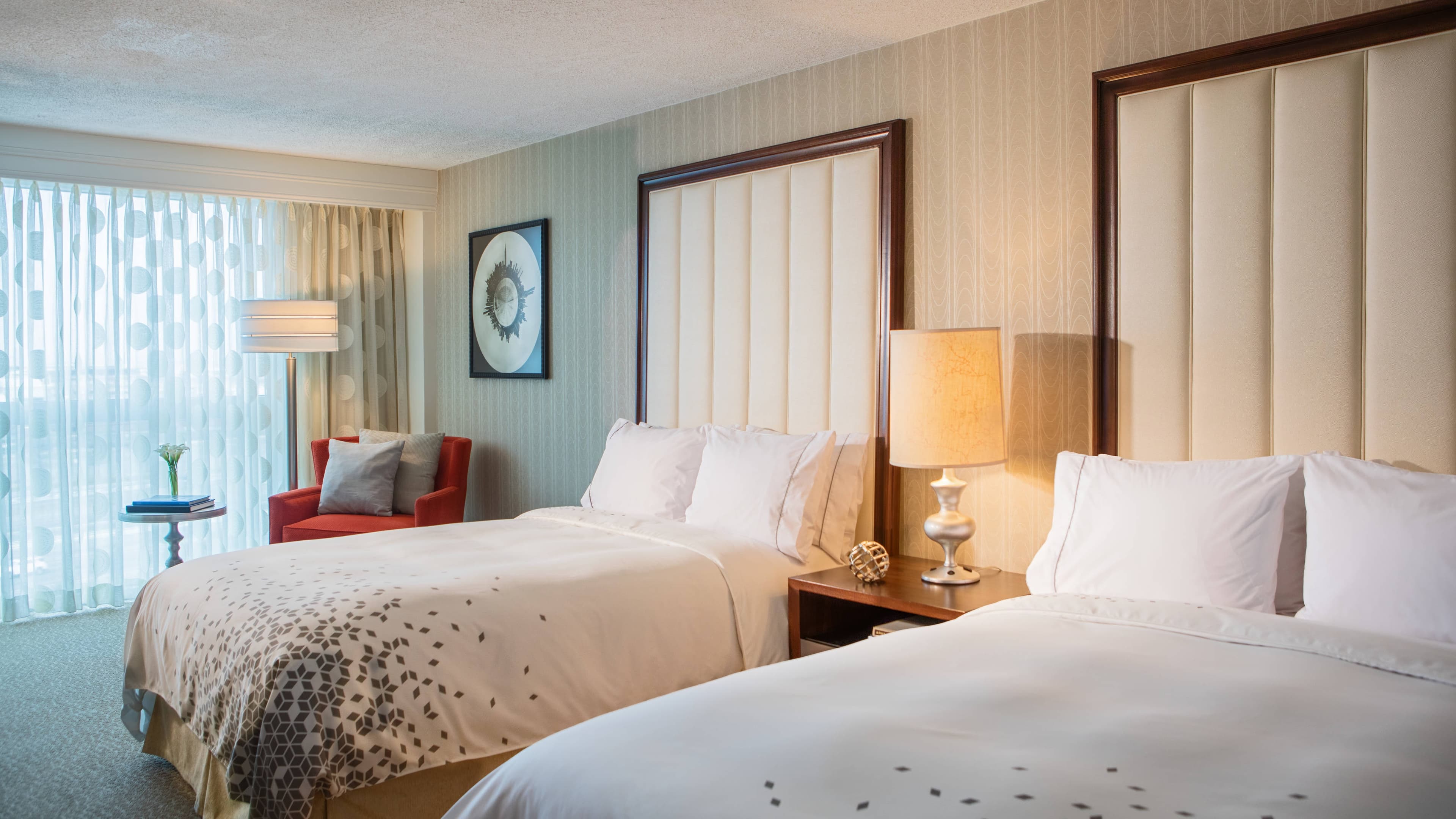 Renaissance Newark Airport Hotel - Image 2