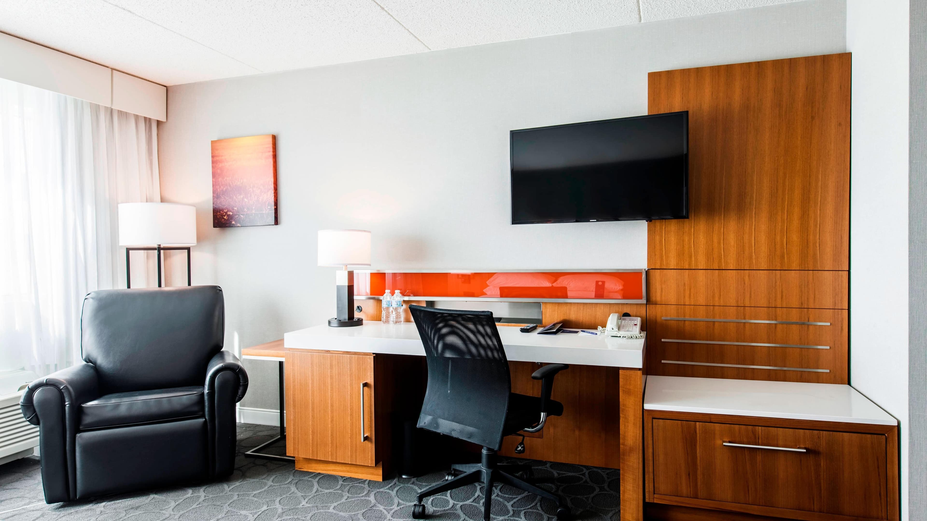 Delta Hotels Fargo — 6