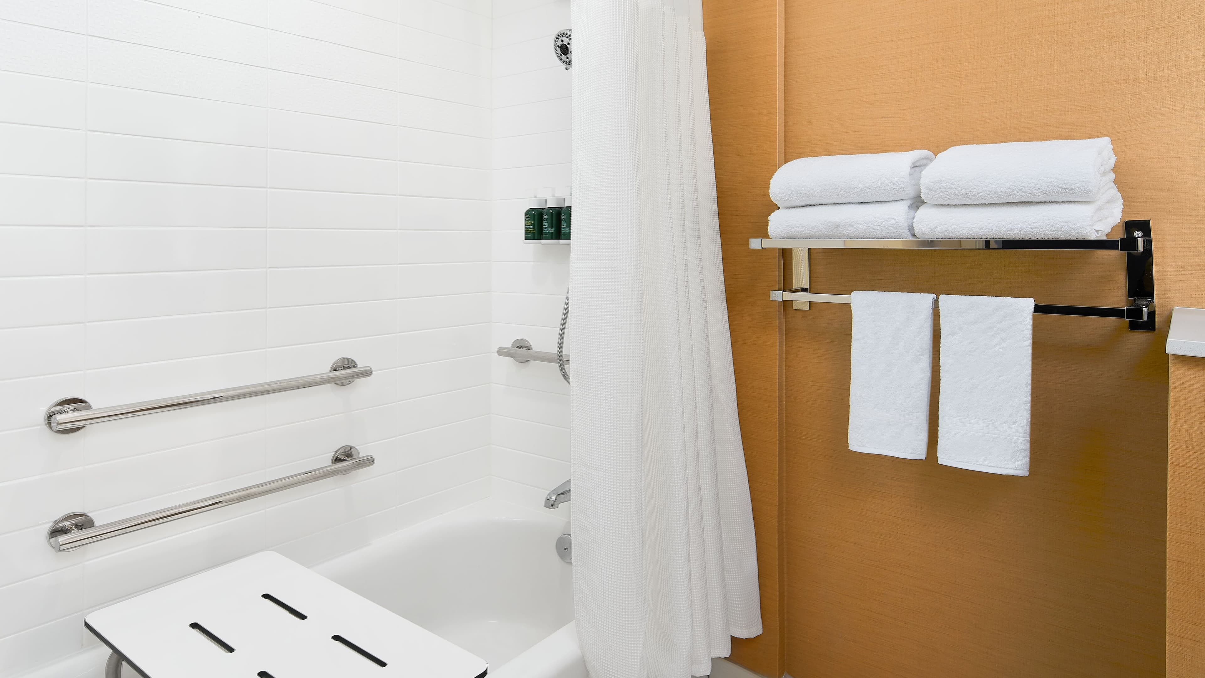 Fairfield Inn & Suites Fresno Yosemite International Airport — 8