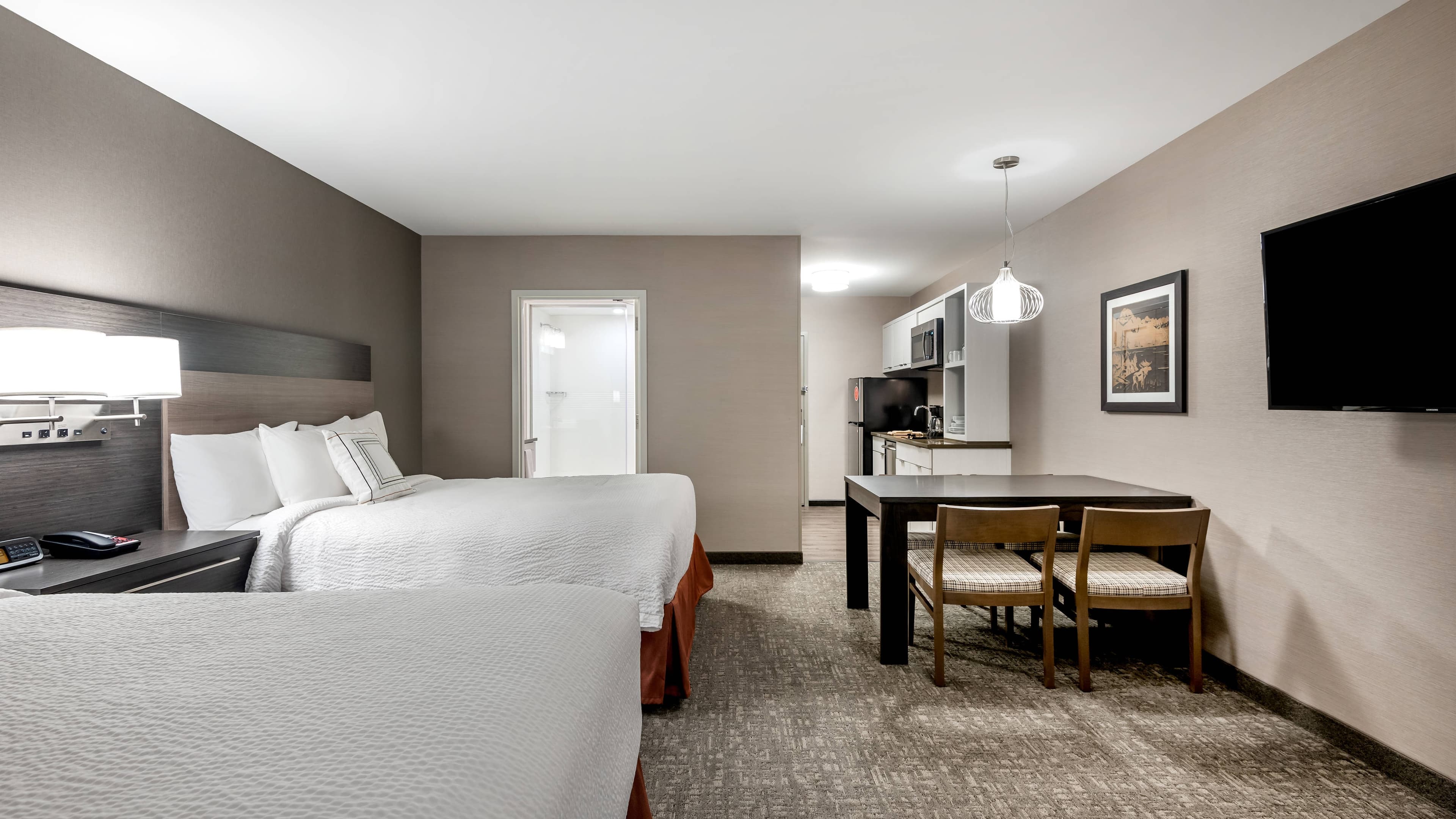 Studio Suite - Image 1