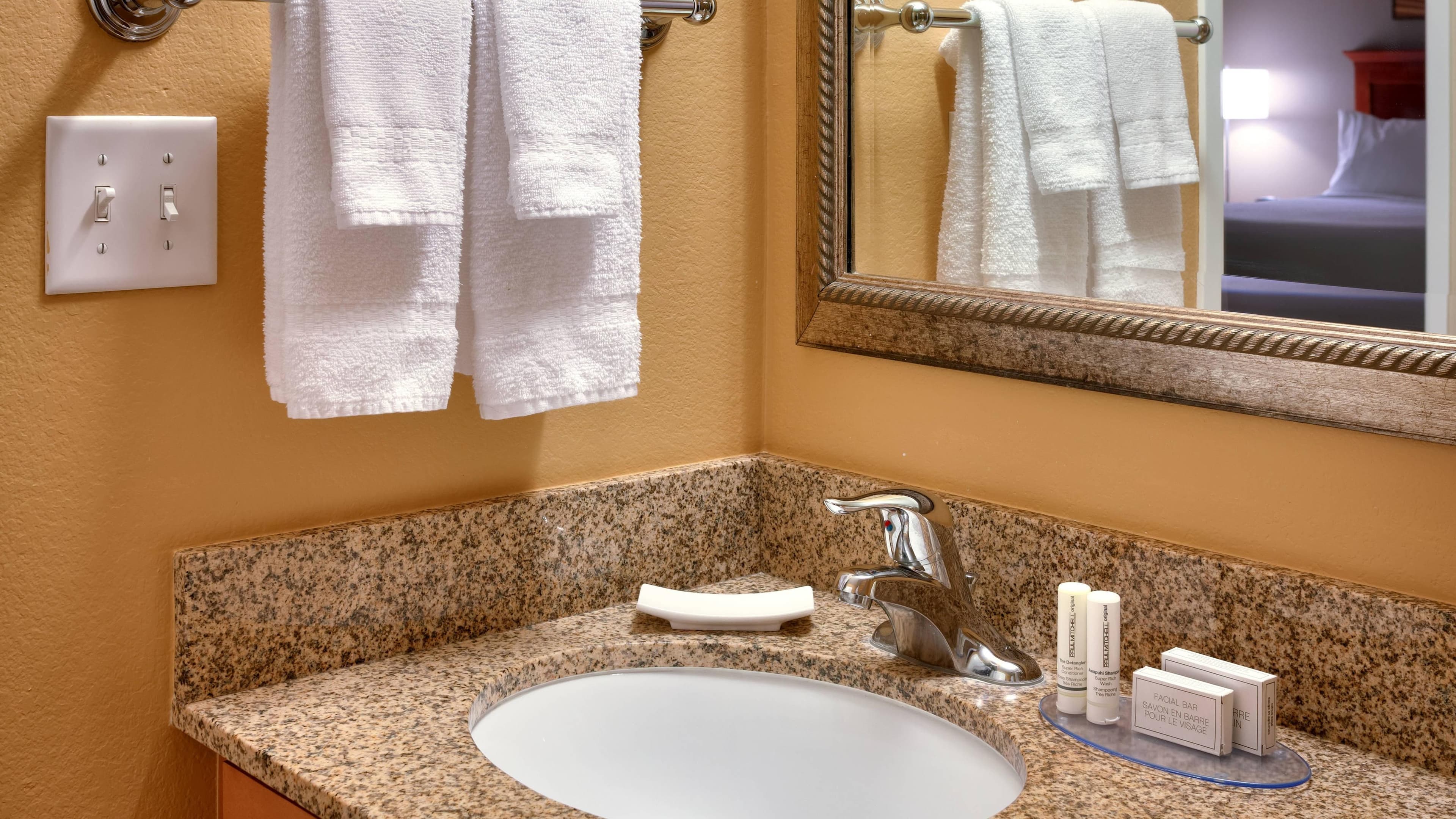 1 Bedroom Residential Suite - Image 3