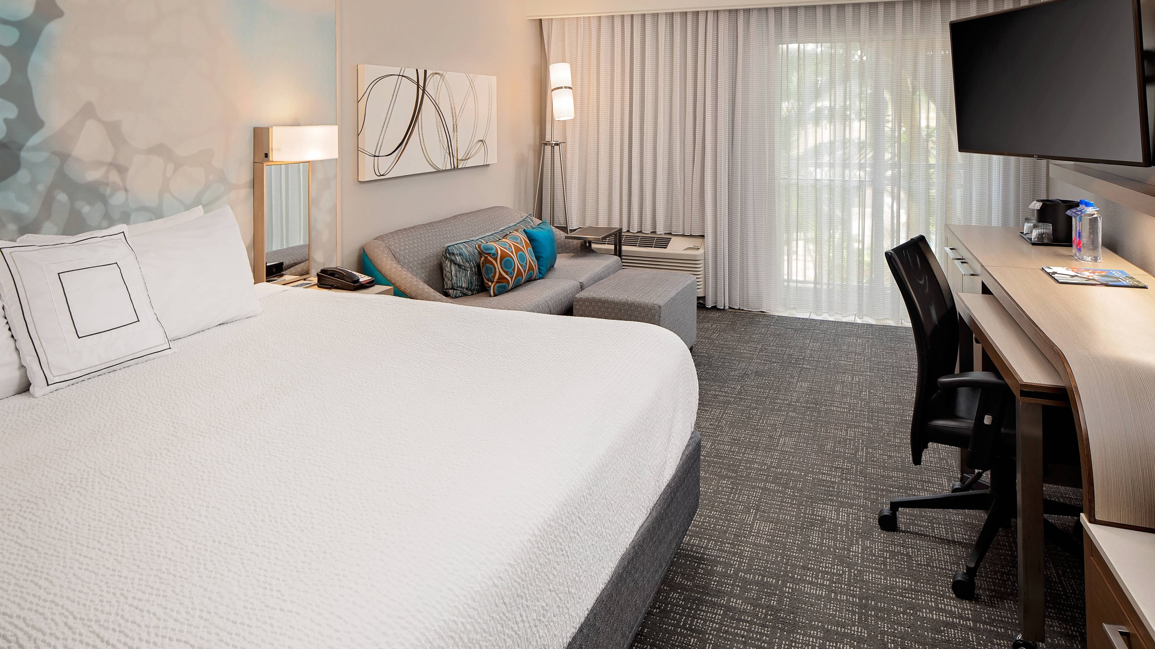 Courtyard Fort Lauderdale North/Cypress Creek — 9