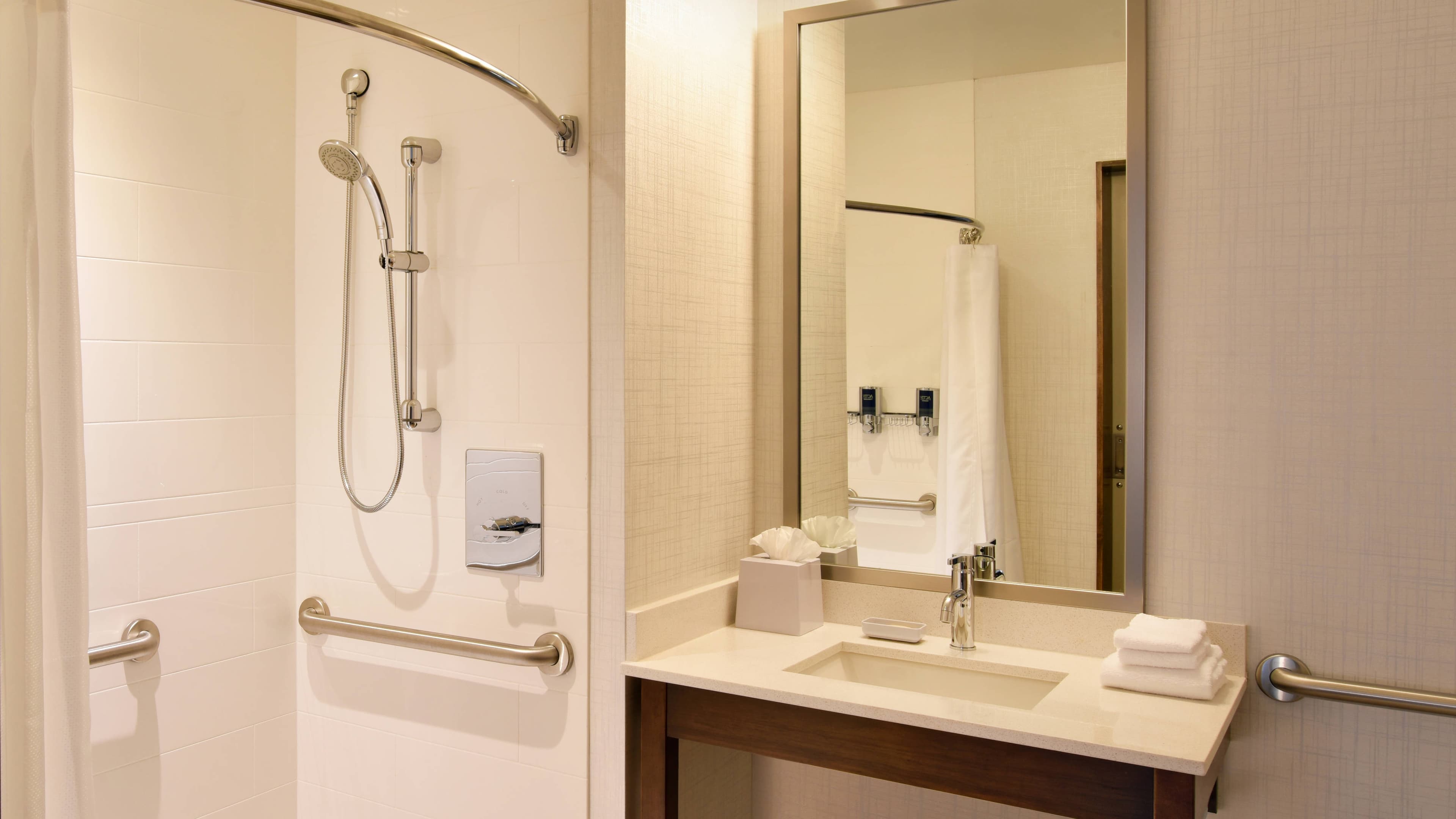Four Points by Sheraton Coral Gables — 6