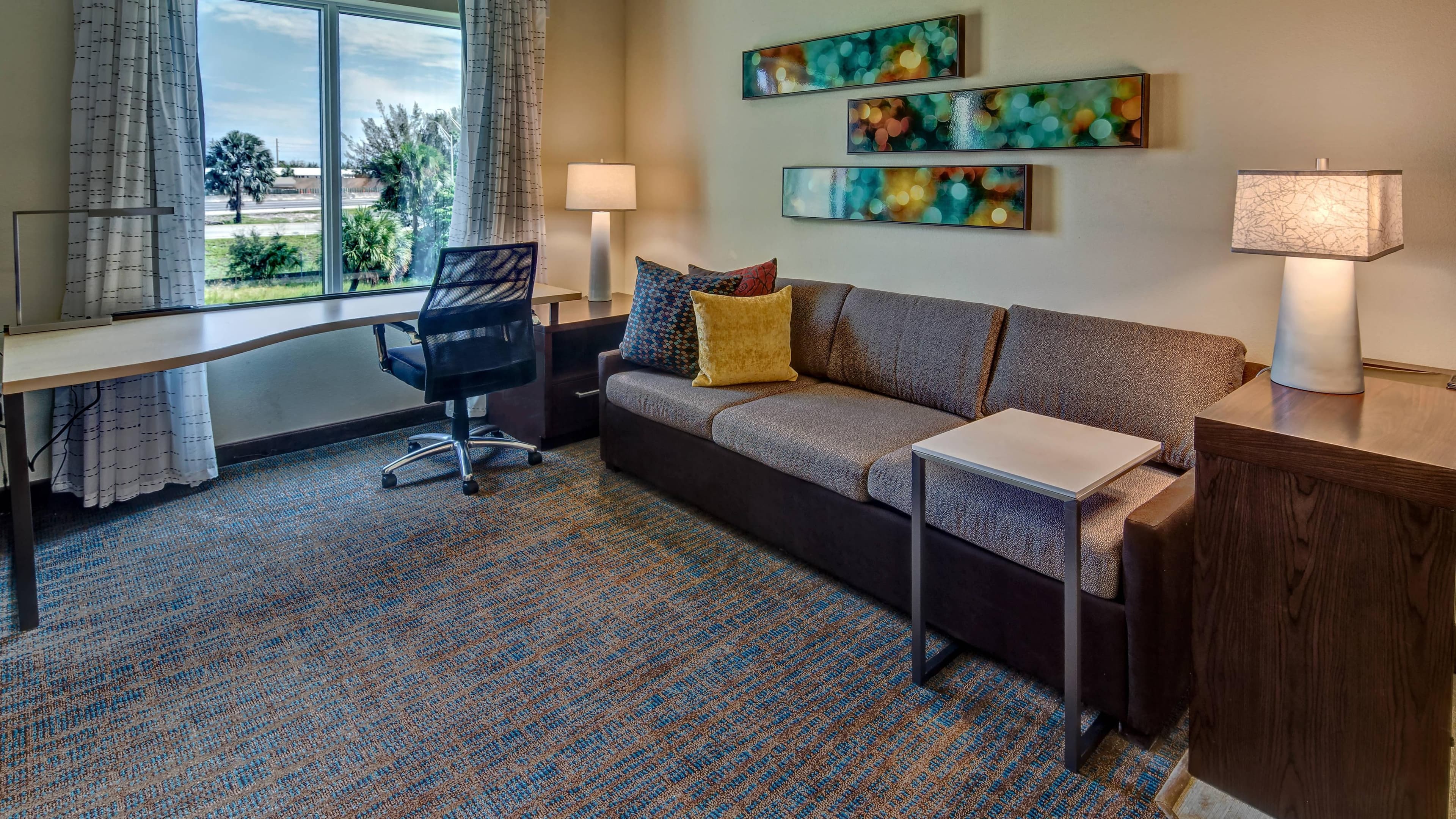 King Studio Suite - Image 5
