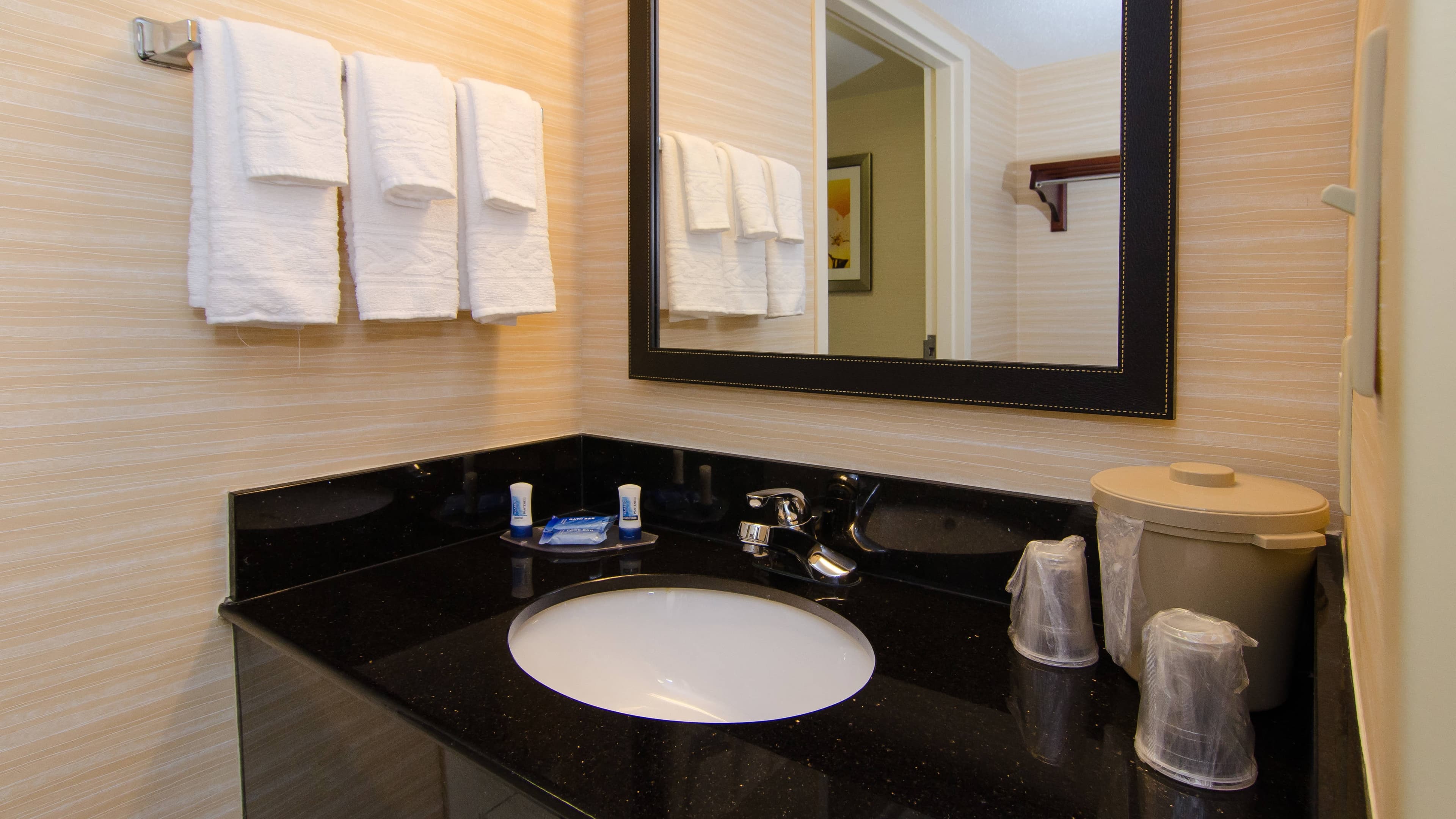 Fairfield Inn Hartsville - Image 3