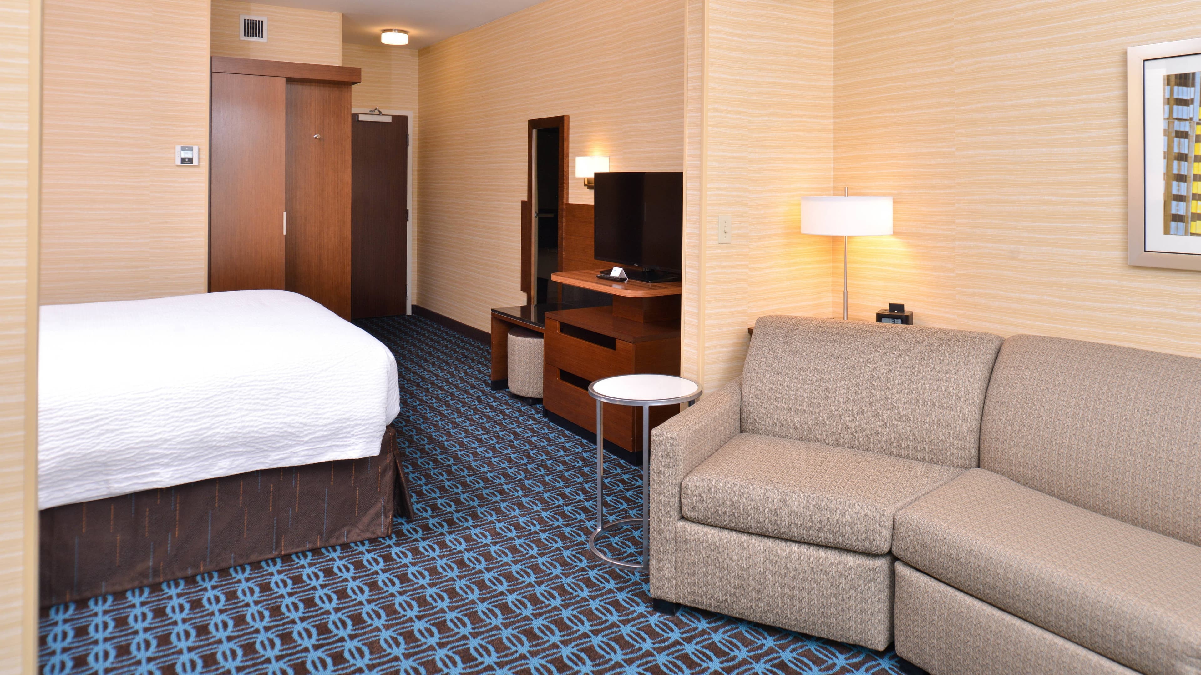 Executive Suite - Image 1