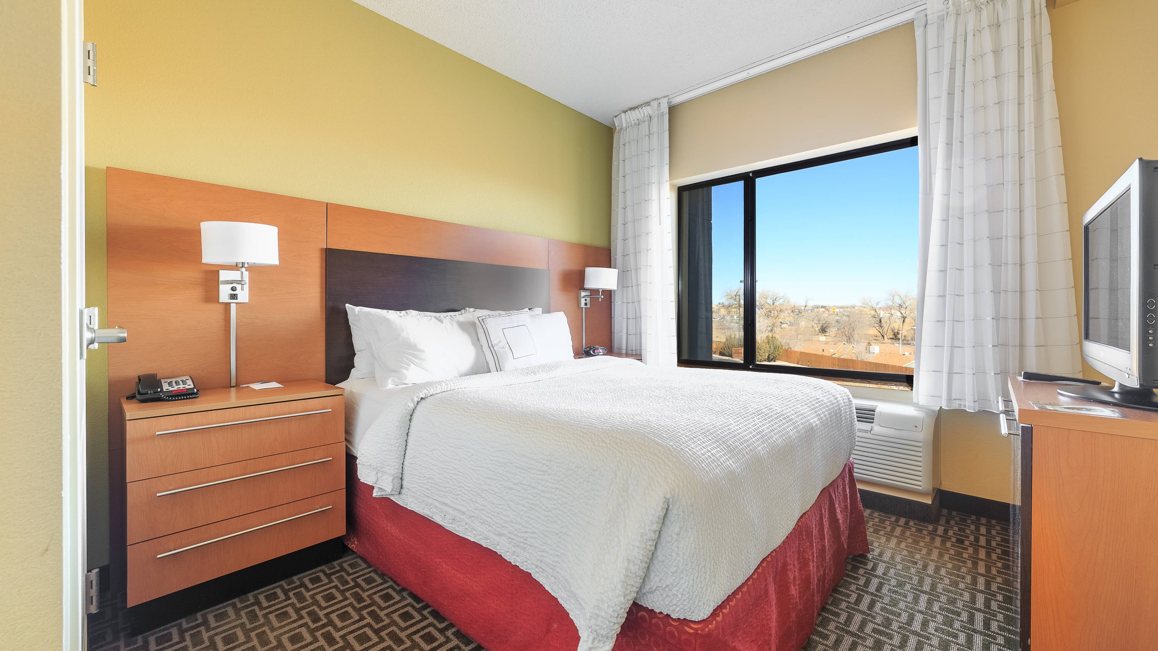 TownePlace Suites Farmington - Image 2