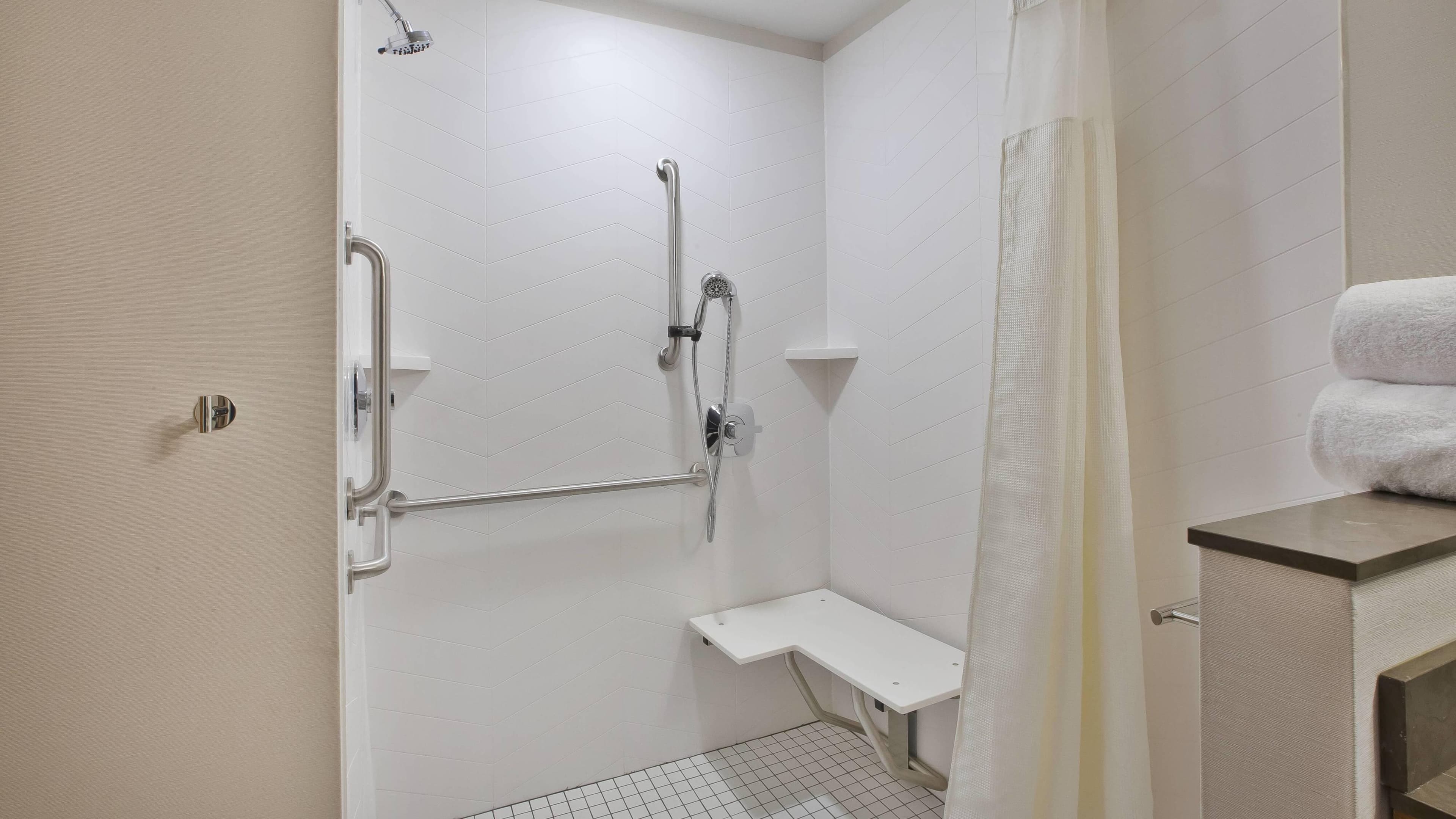 Fairfield Inn & Suites Flint Grand Blanc - Image 5