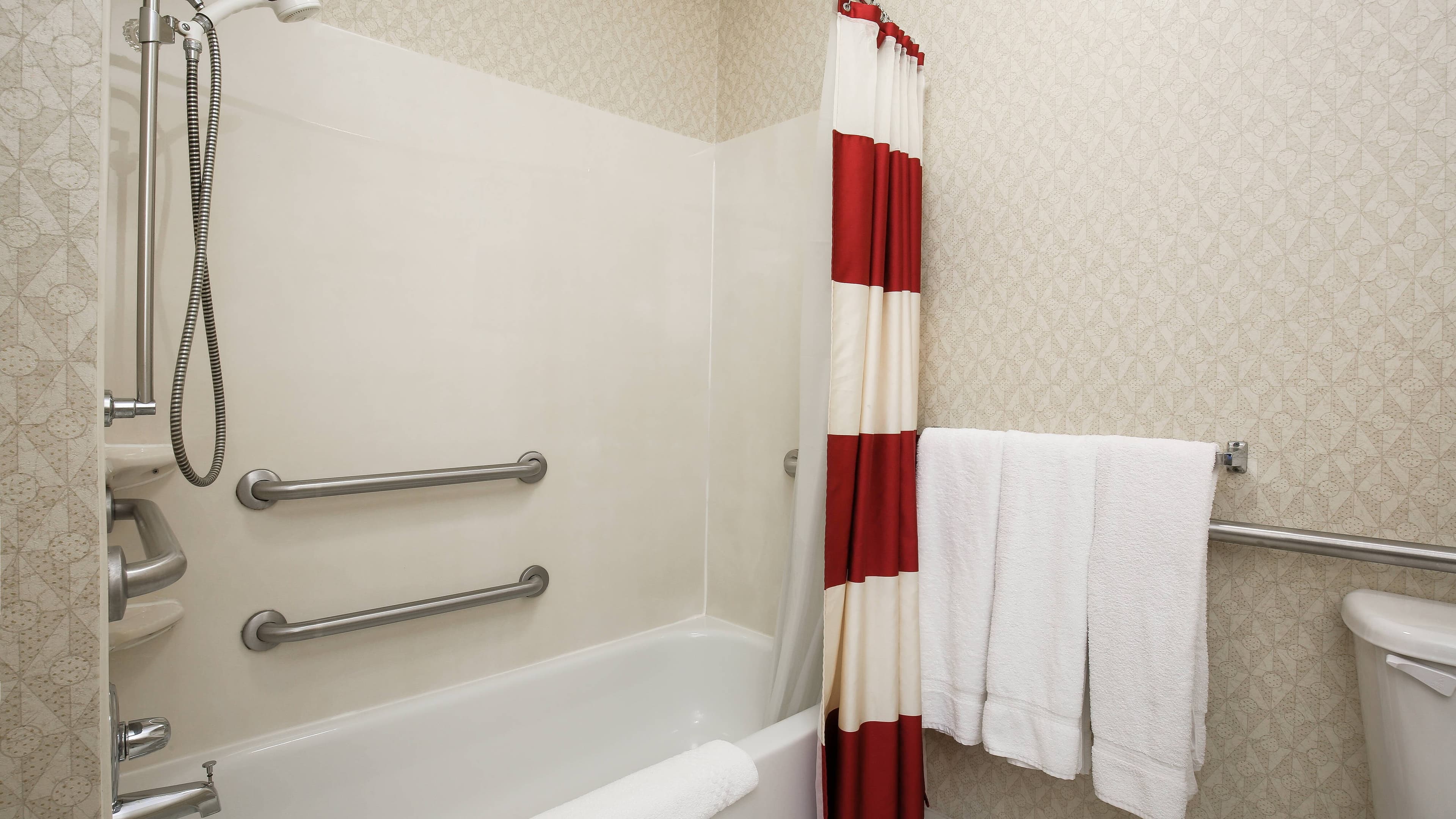 1 Bedroom Suite - Image 6