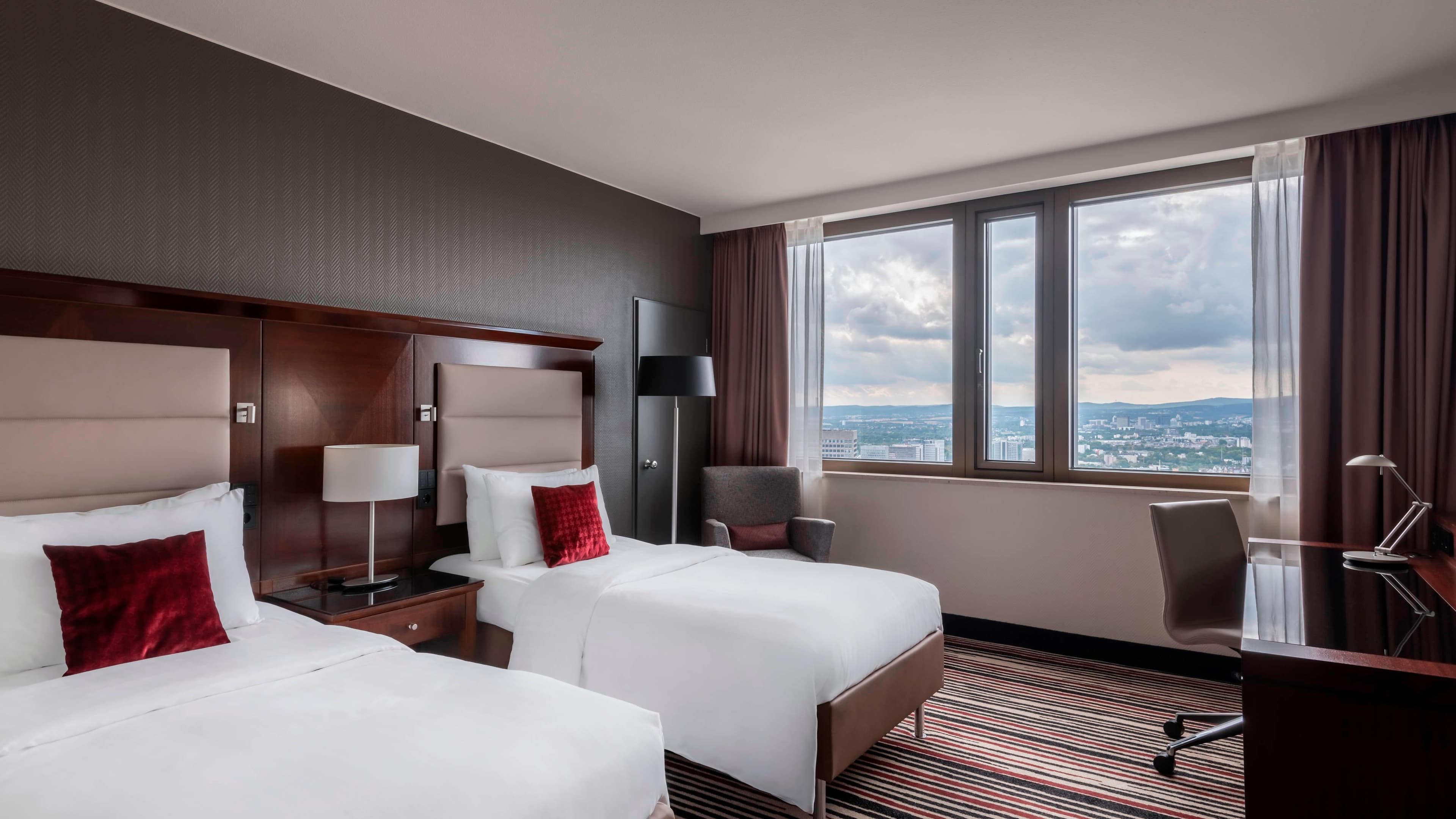 Frankfurt Marriott Hotel - Image 2