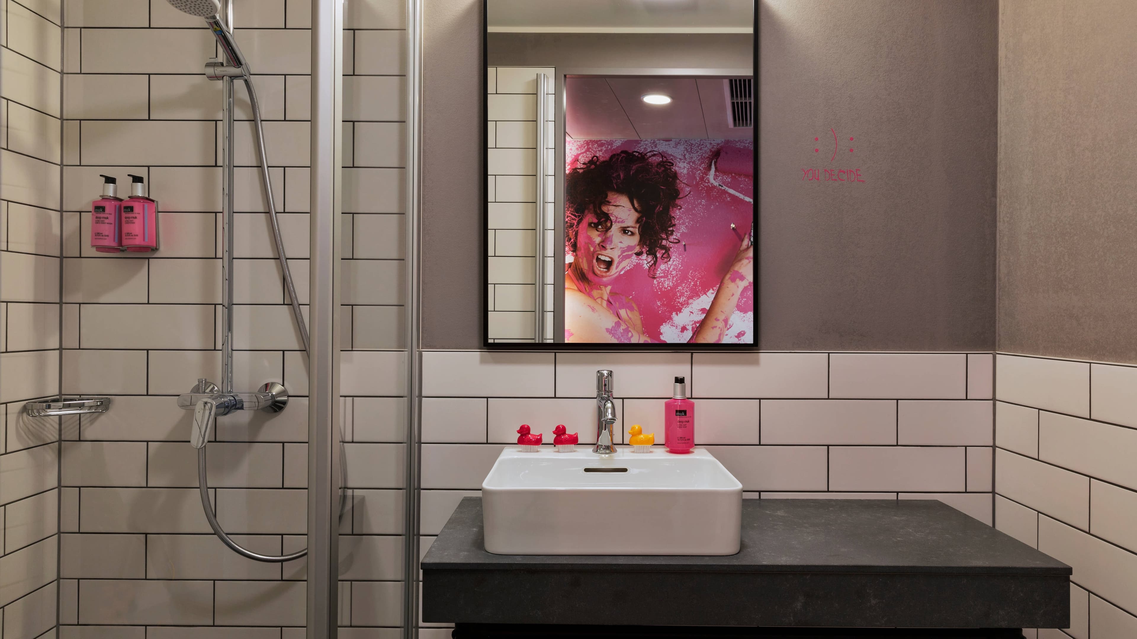 Moxy Sleeper Queen - Image 6