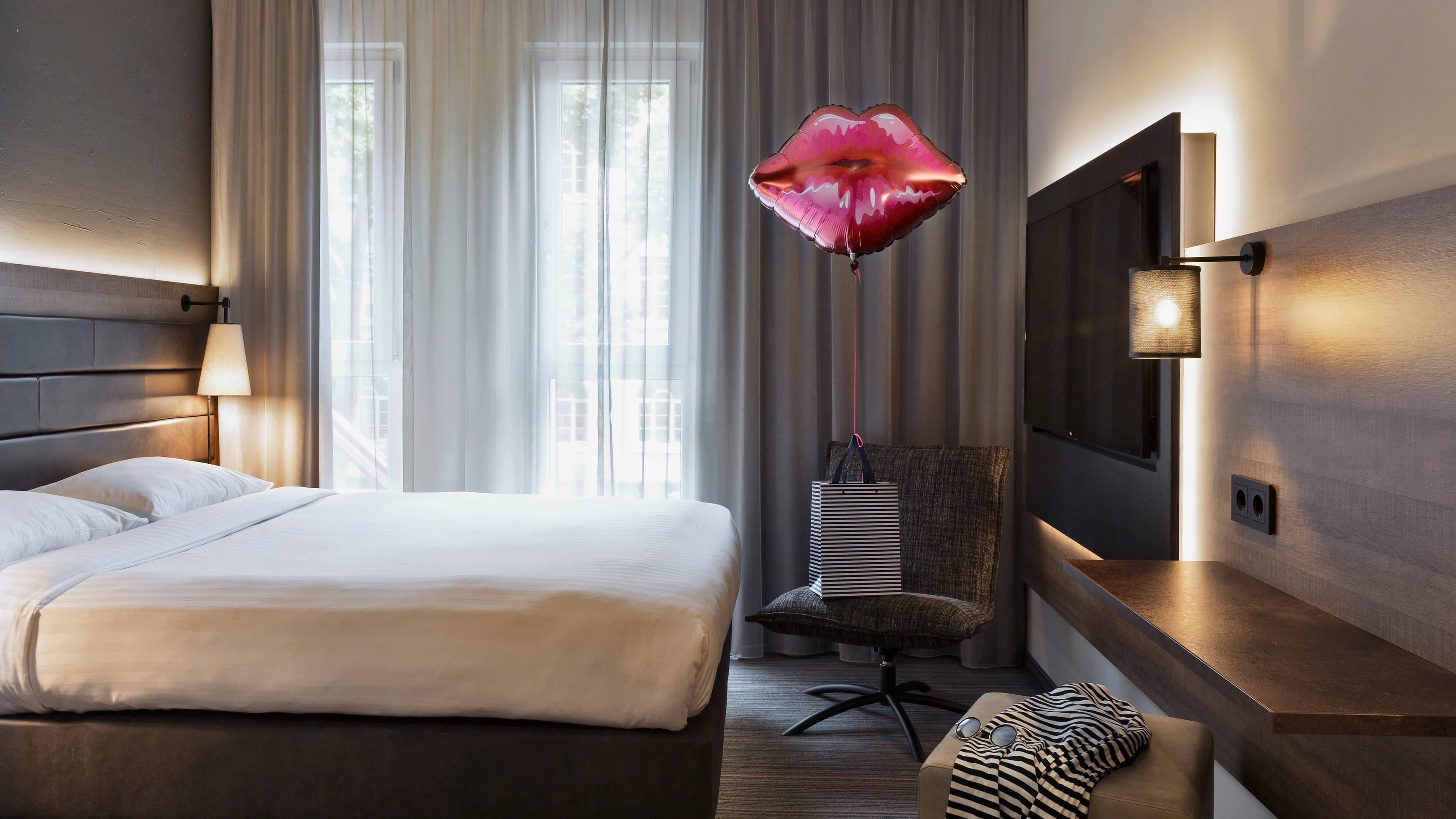 Moxy Frankfurt East - Image 2