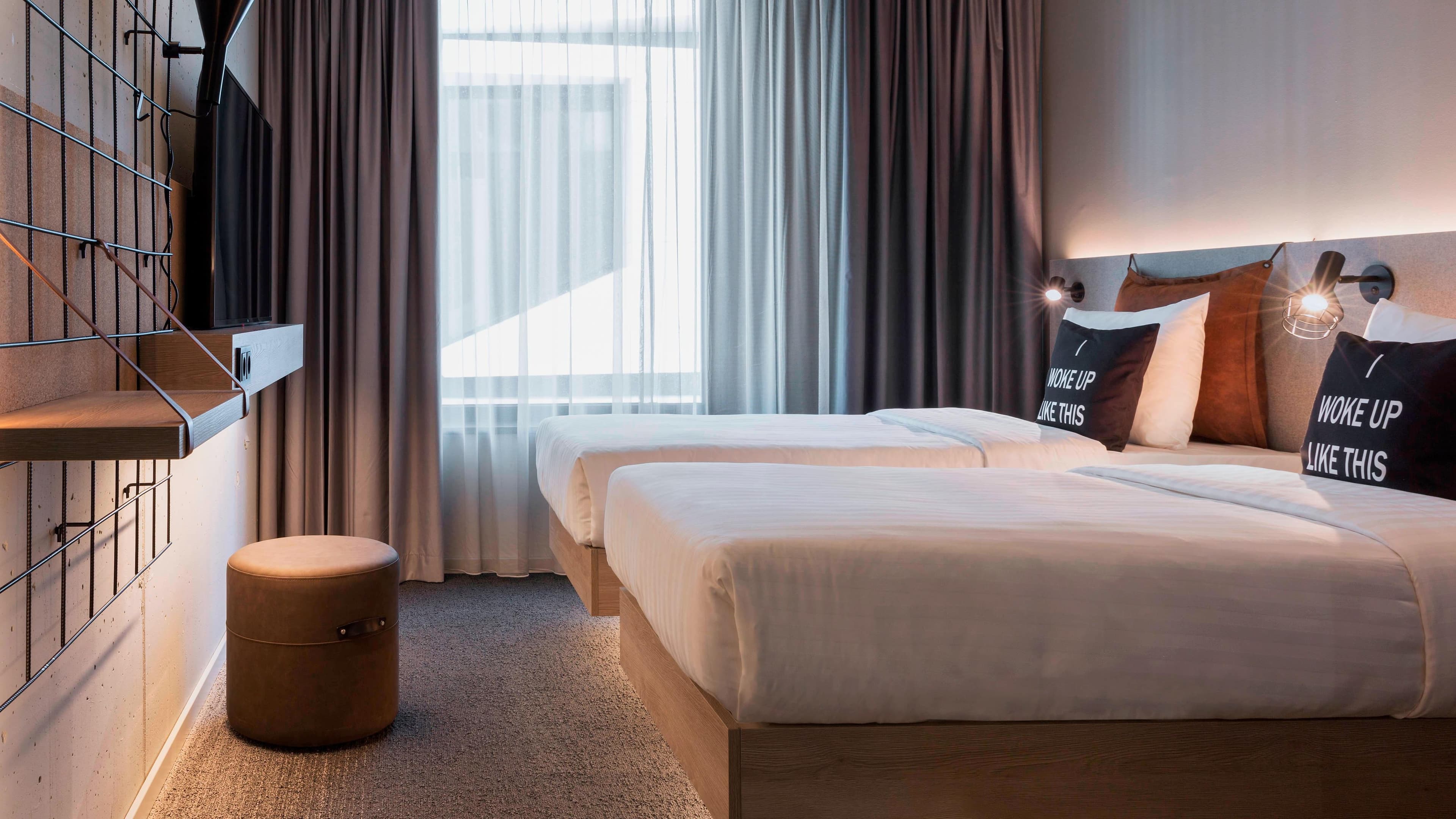 Moxy Frankfurt City Center — 6
