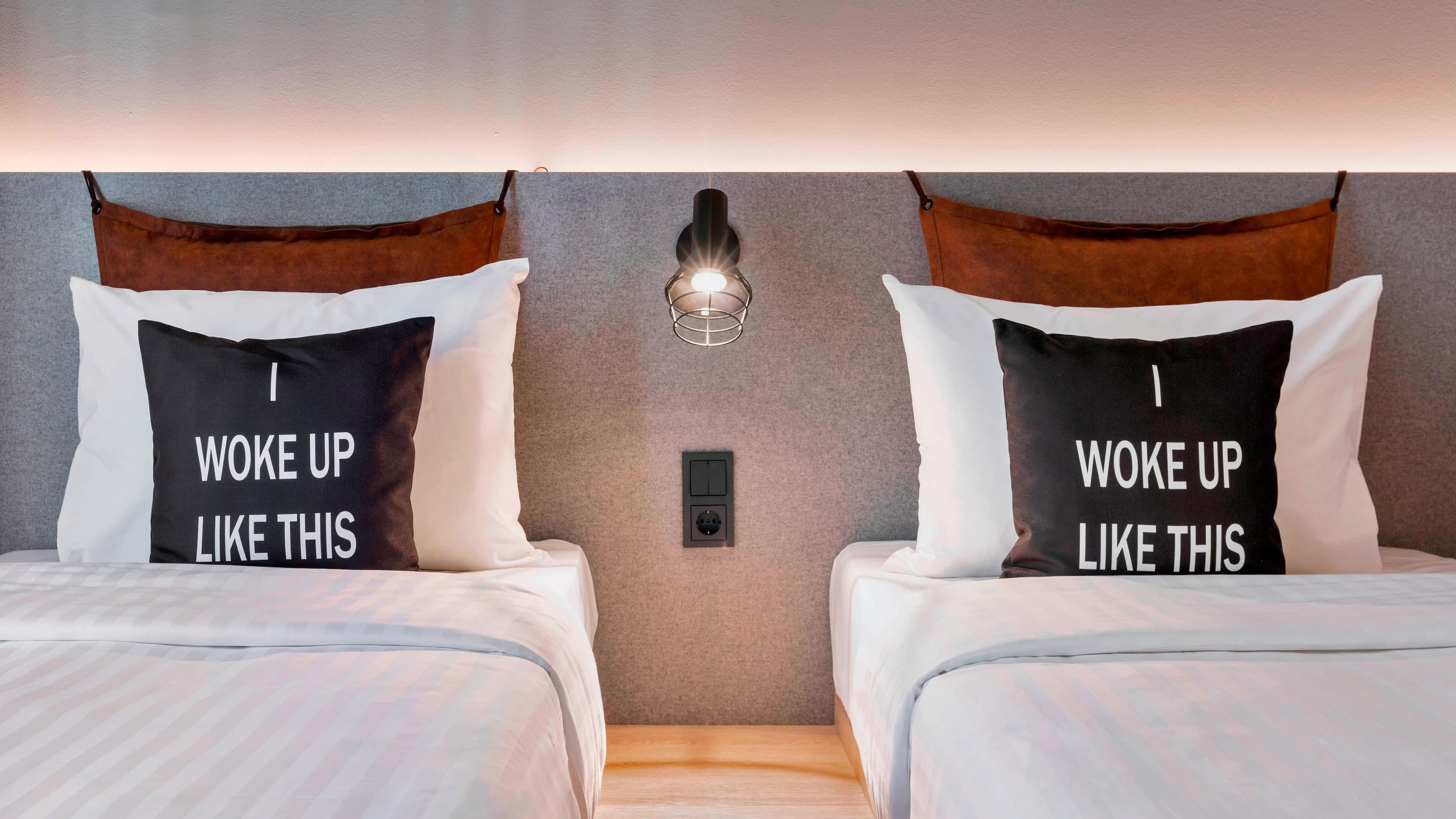 Moxy Frankfurt City Center — 7