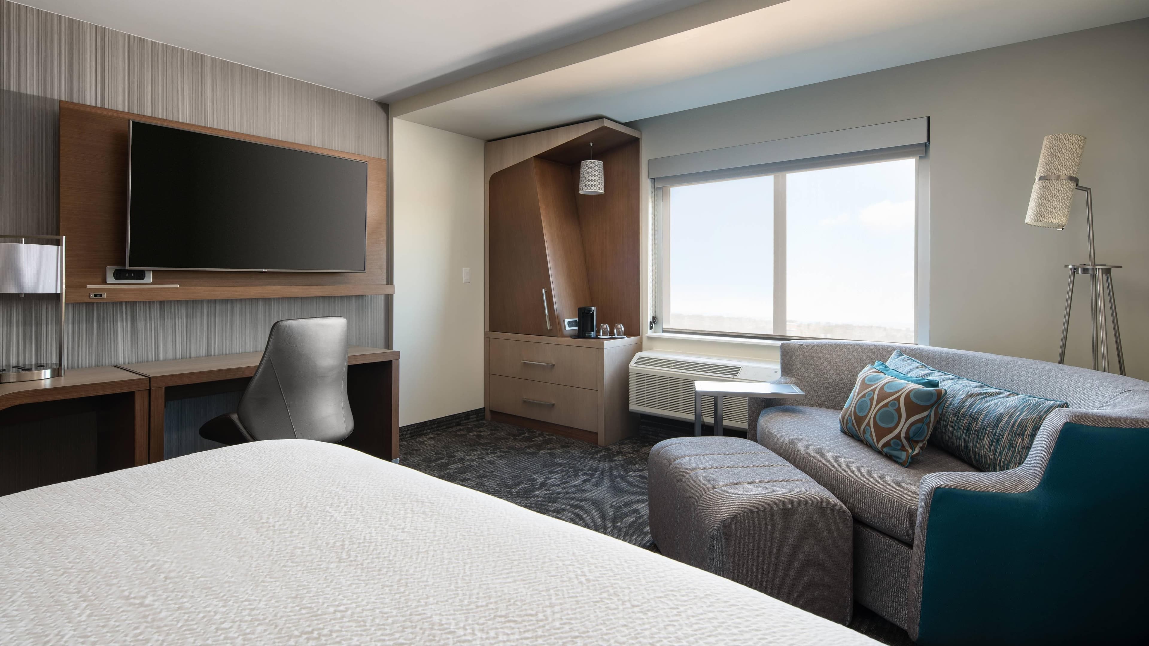 King Guestroom - Image 1