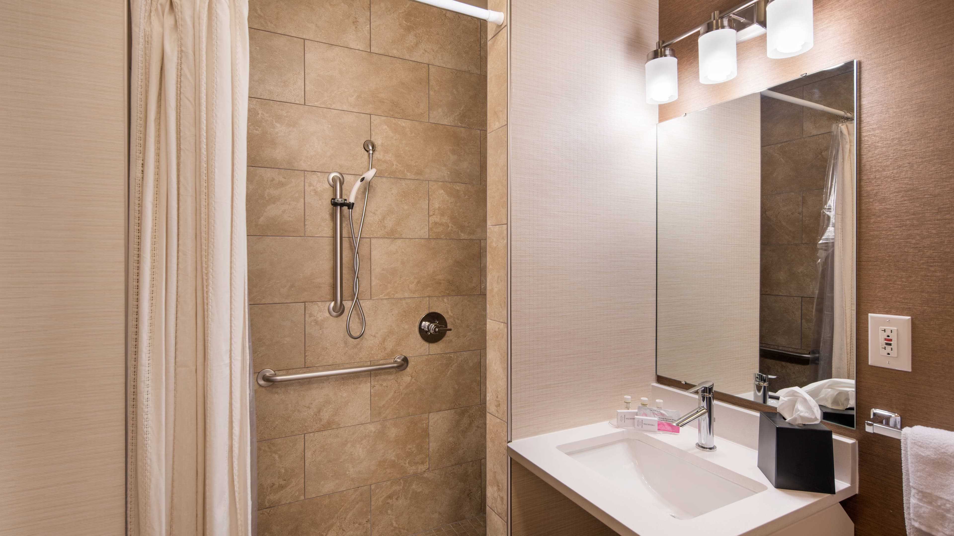 Fairfield Inn & Suites Loveland Fort Collins — 16