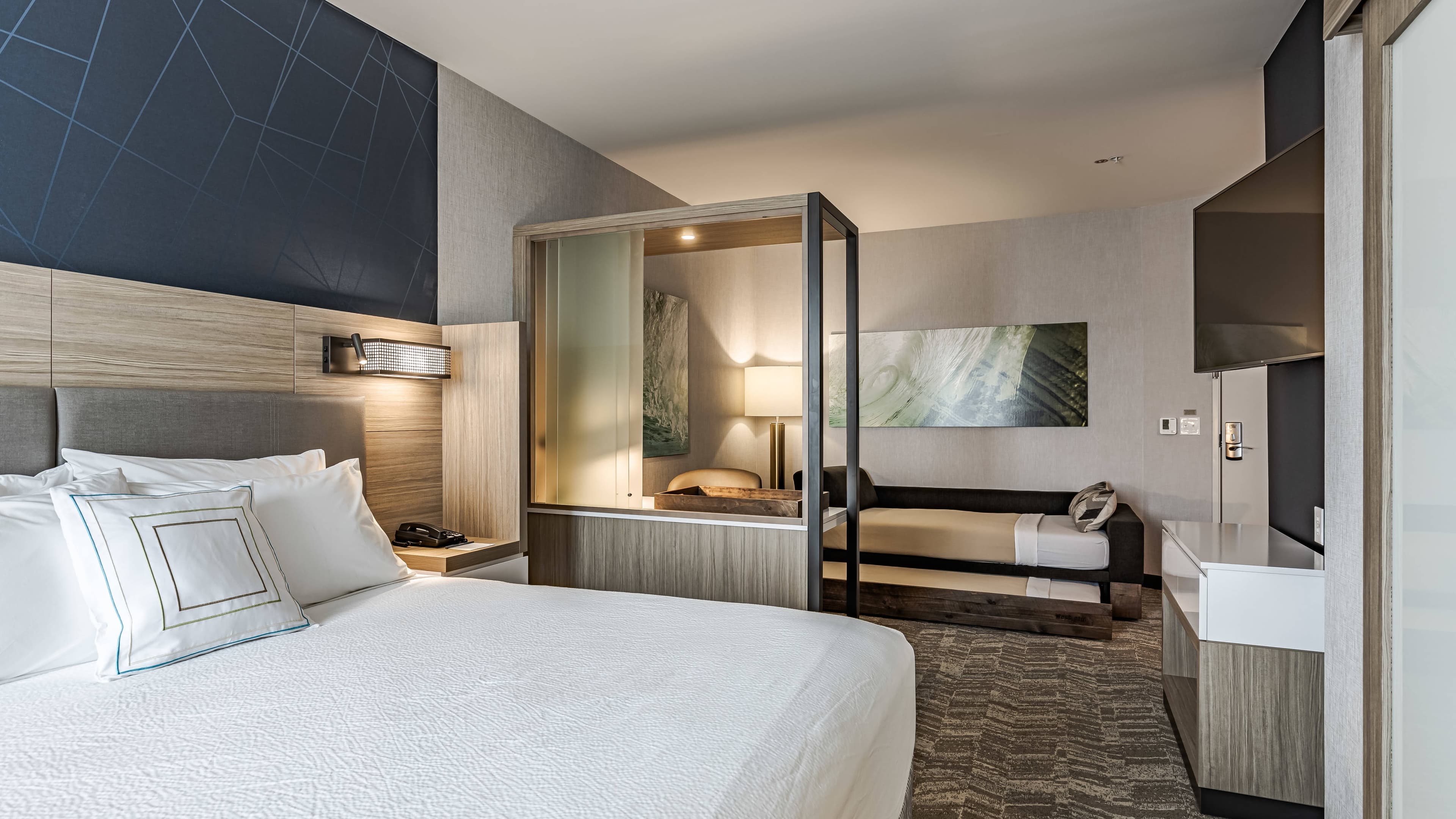 Suite - Image 3
