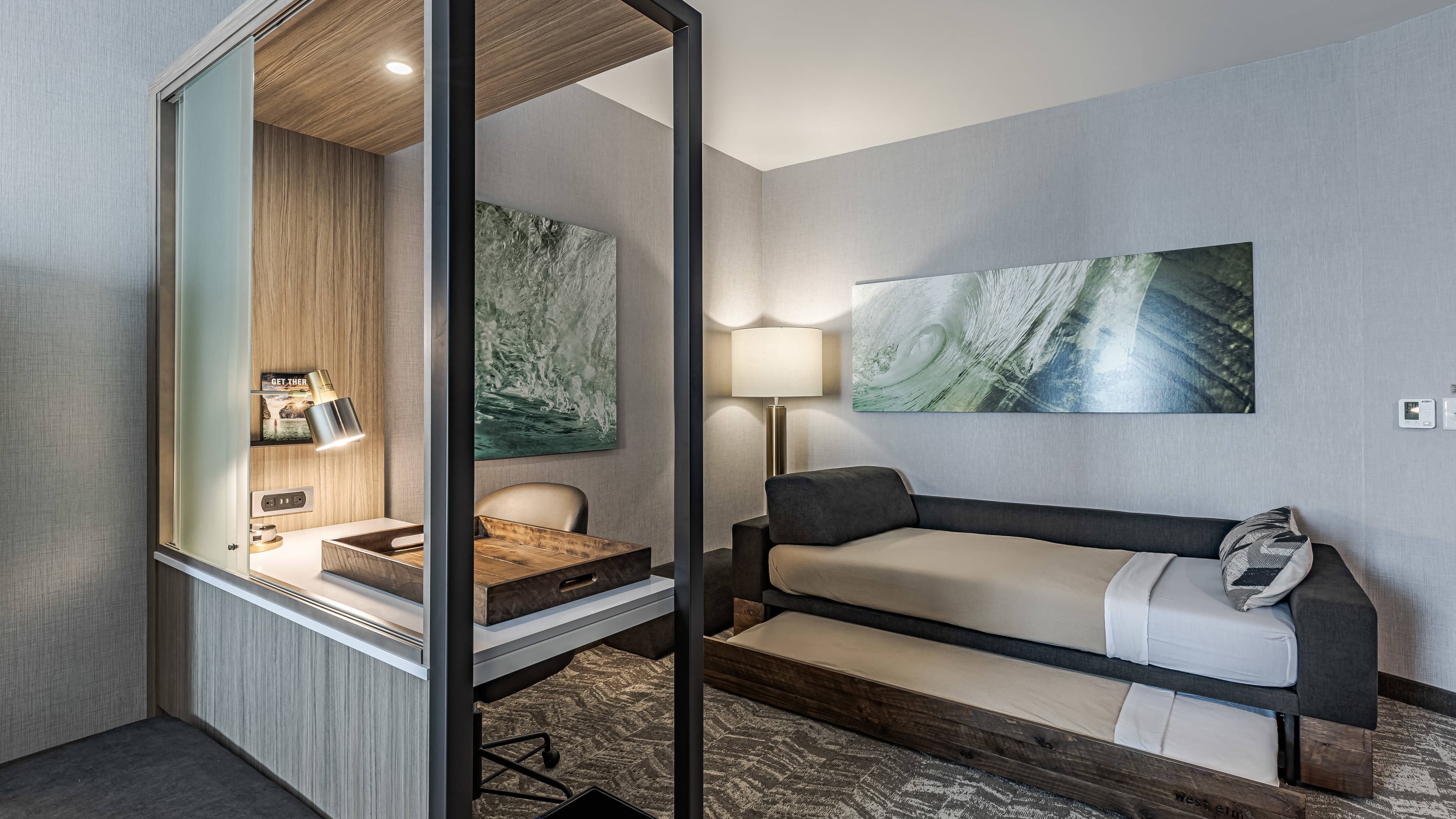 Suite - Image 1