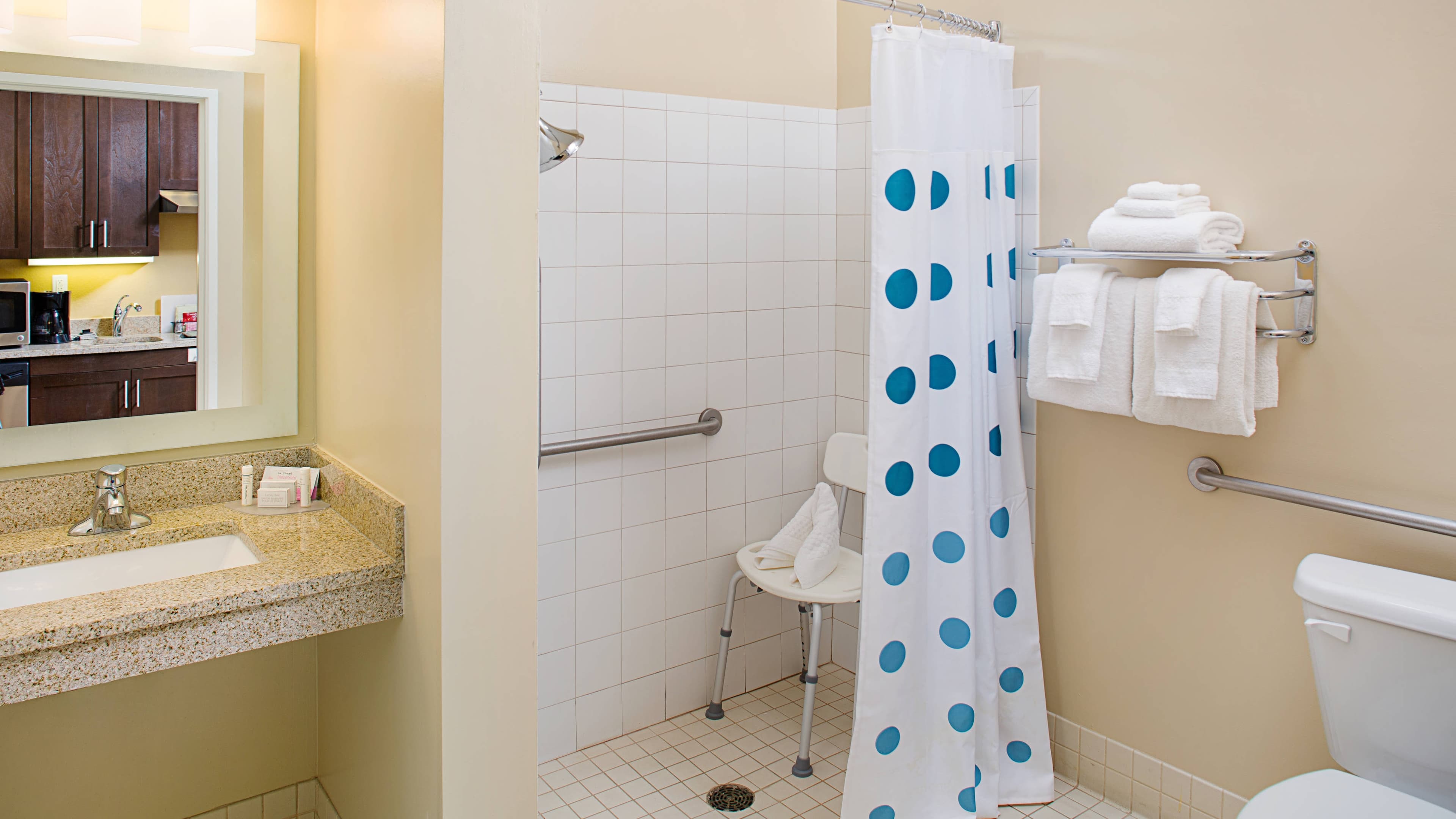 TownePlace Suites Fayetteville North/Springdale - Image 4