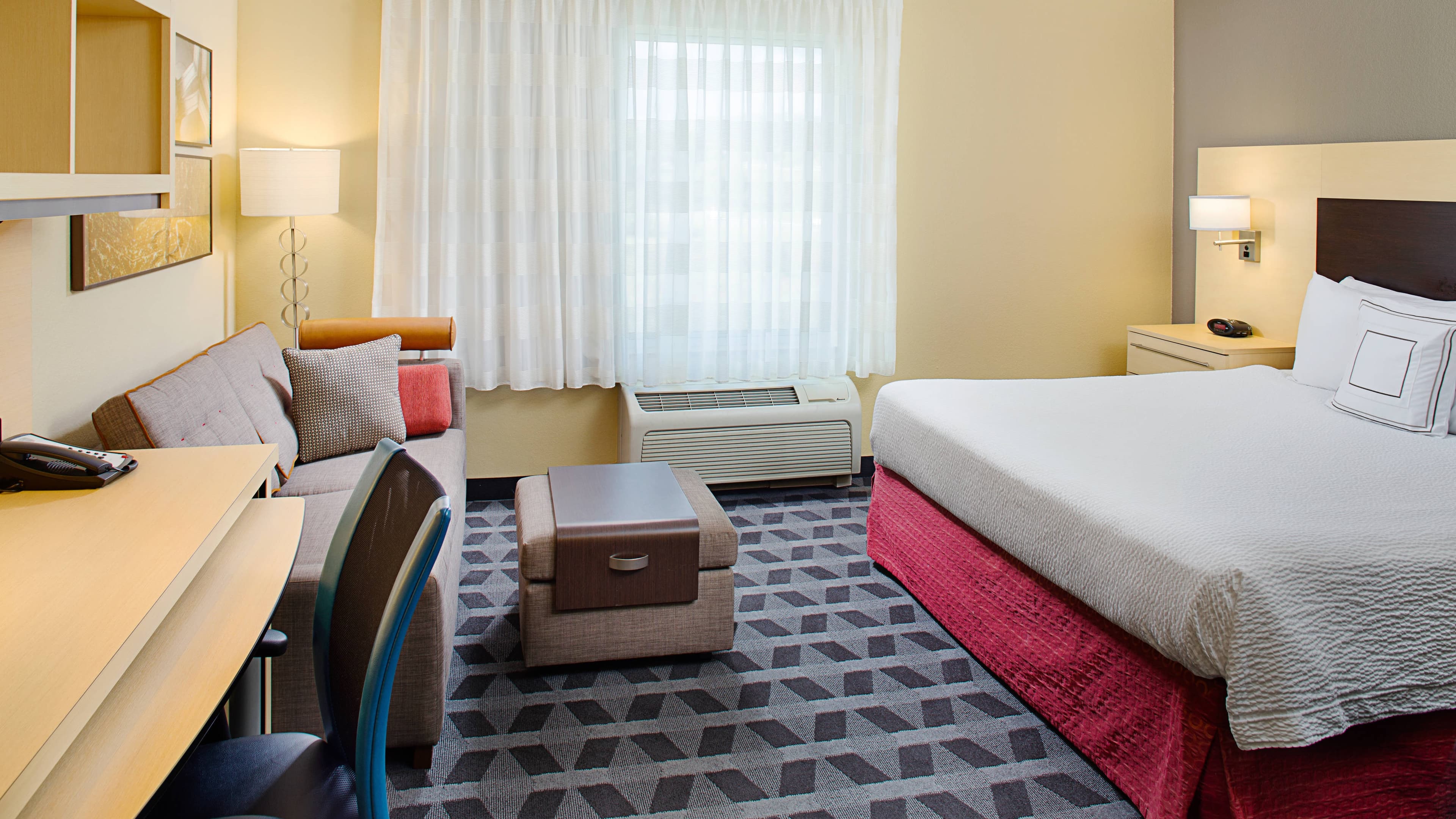 TownePlace Suites Fayetteville North/Springdale - Image 2