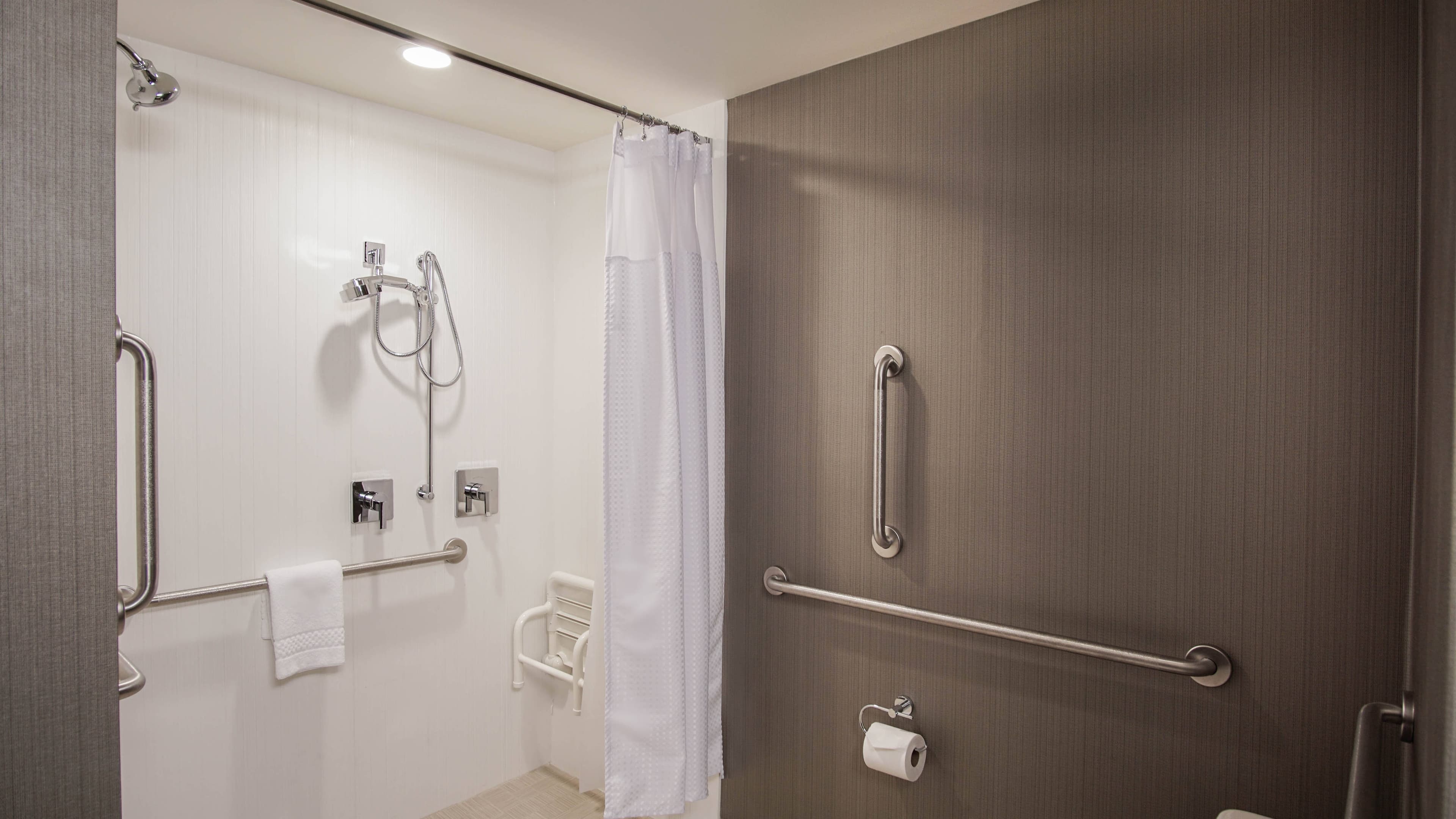 Courtyard Lenox Berkshires - Image 5