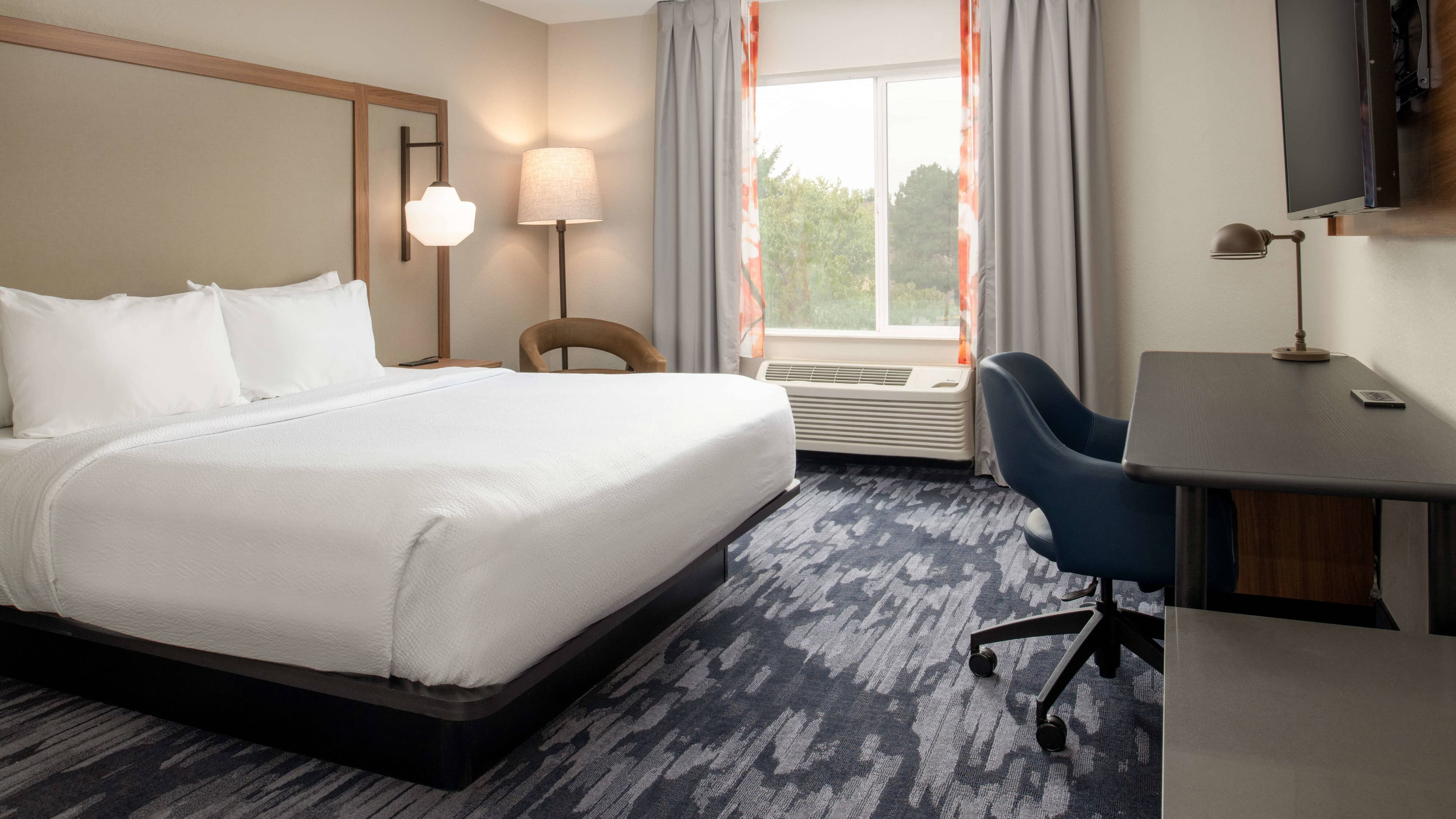 Fairfield Inn & Suites Spokane Downtown - Image 2
